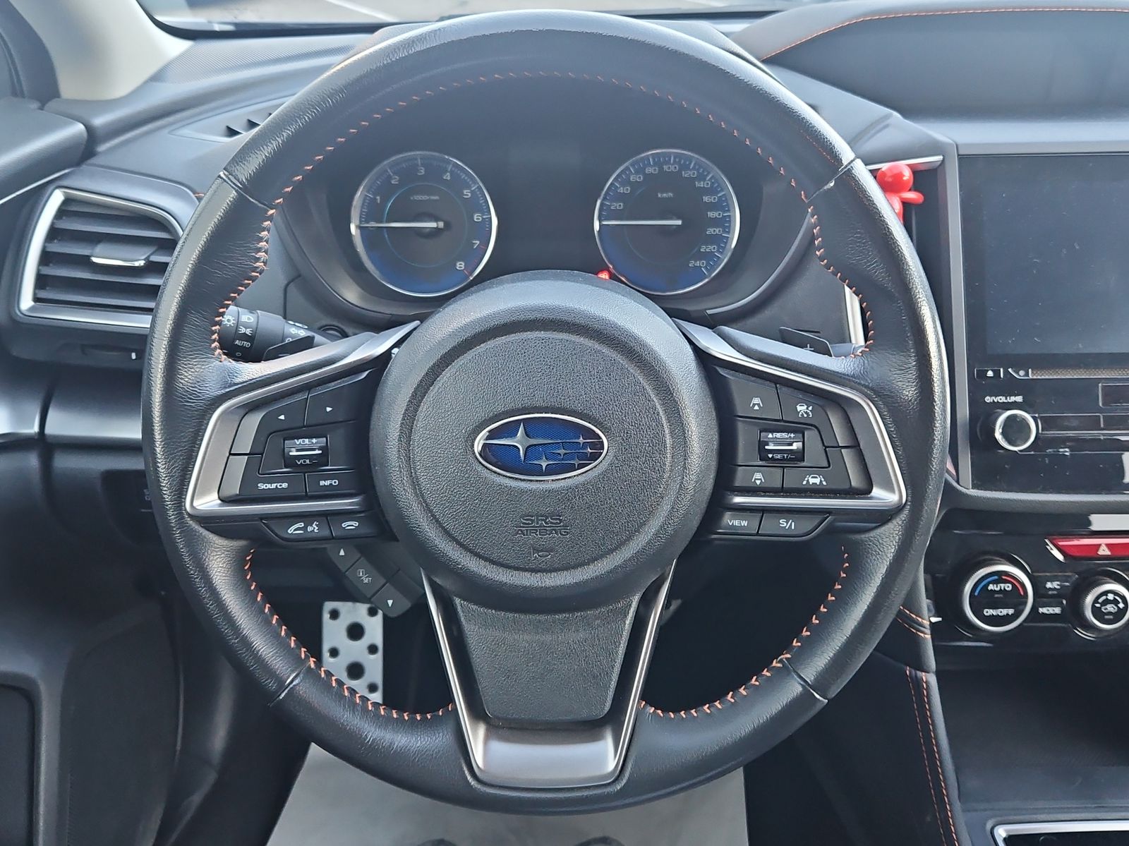 SUBARU XV 2.0i e-Boxer Swiss Plus-image-10