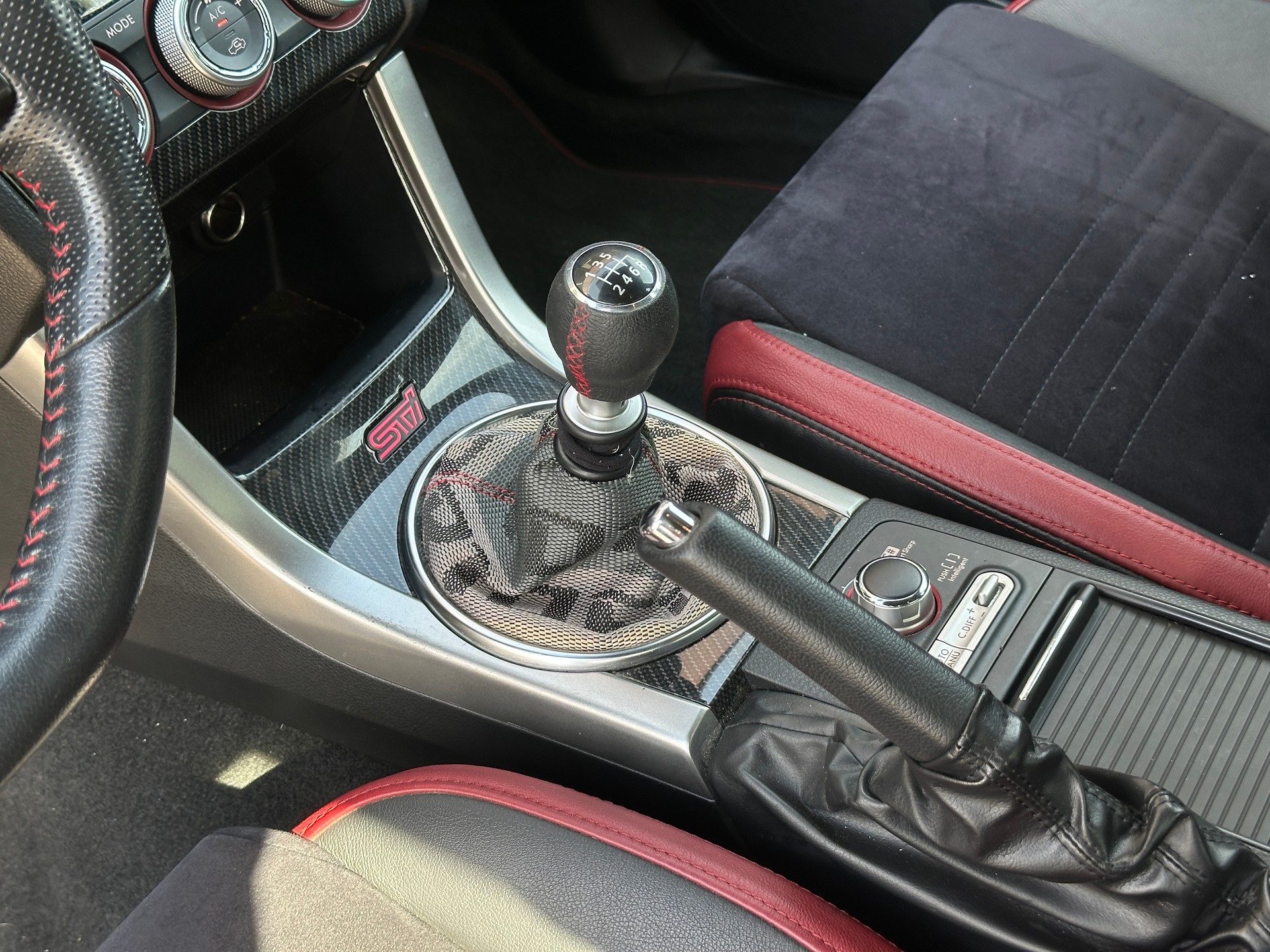 SUBARU WRX 2.5 Turbo 4WD STI Sport S *Inoxcar-AGA* *Arcasting-Felgen*-image-16