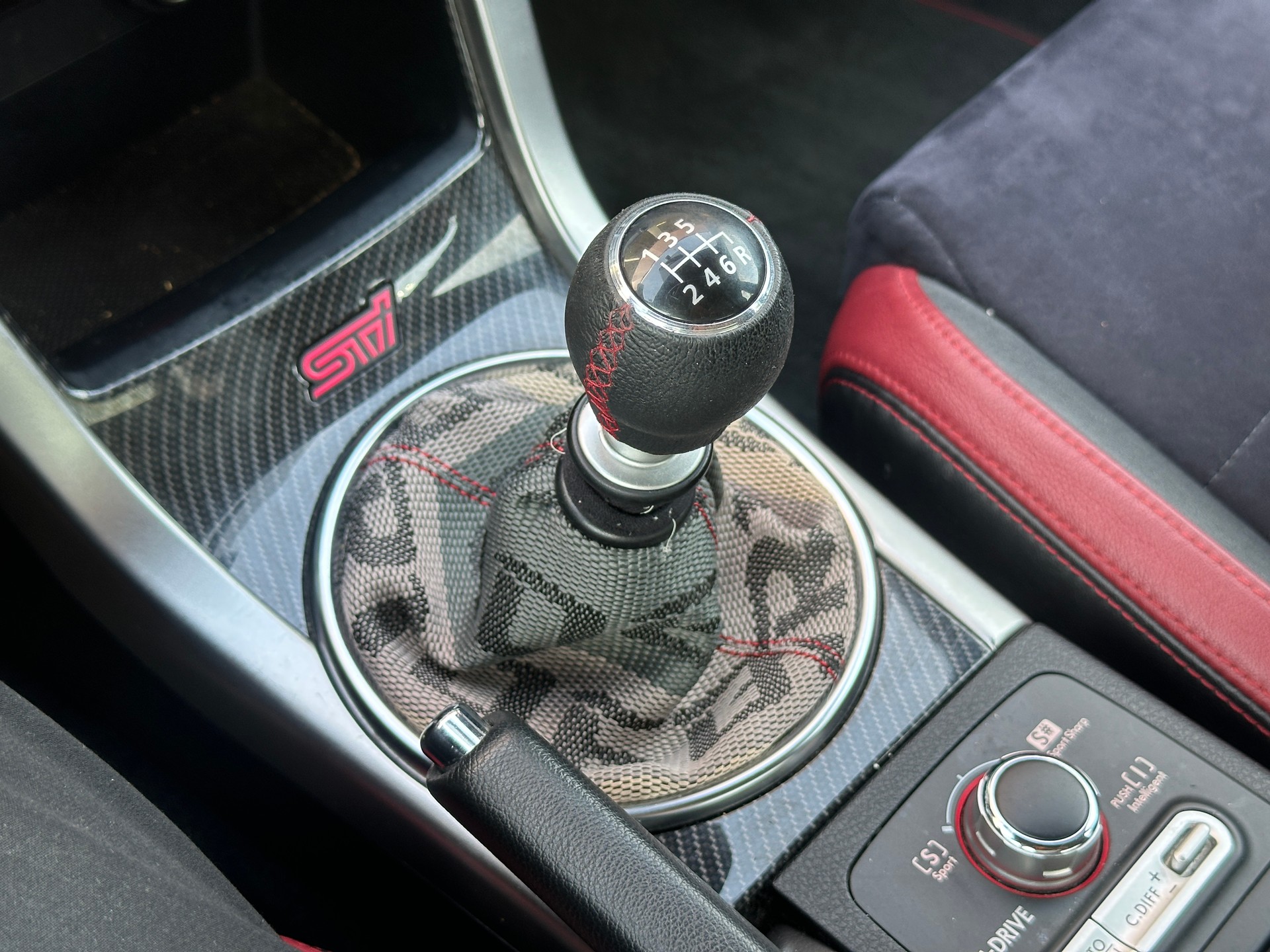 SUBARU WRX 2.5 Turbo 4WD STI Sport S *Inoxcar-AGA* *Arcasting-Felgen*-image-17