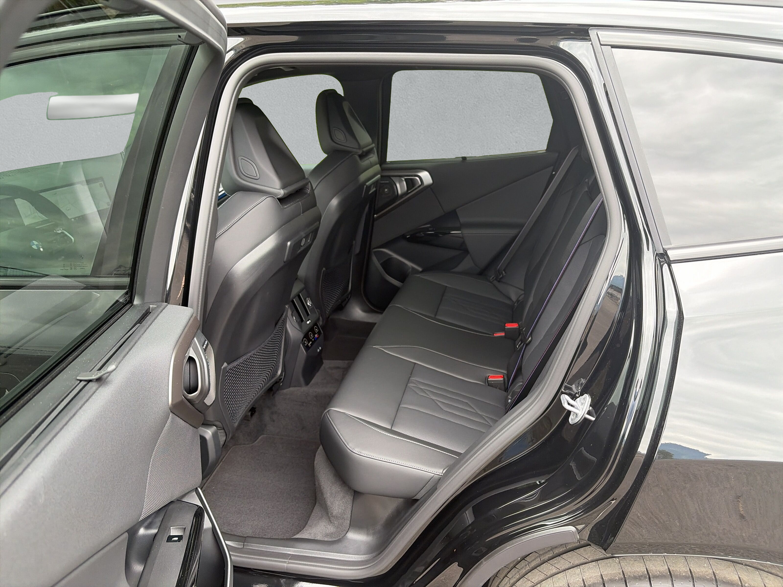 BMW X3 xDrive 48V 40d M Sport Pro-image-11