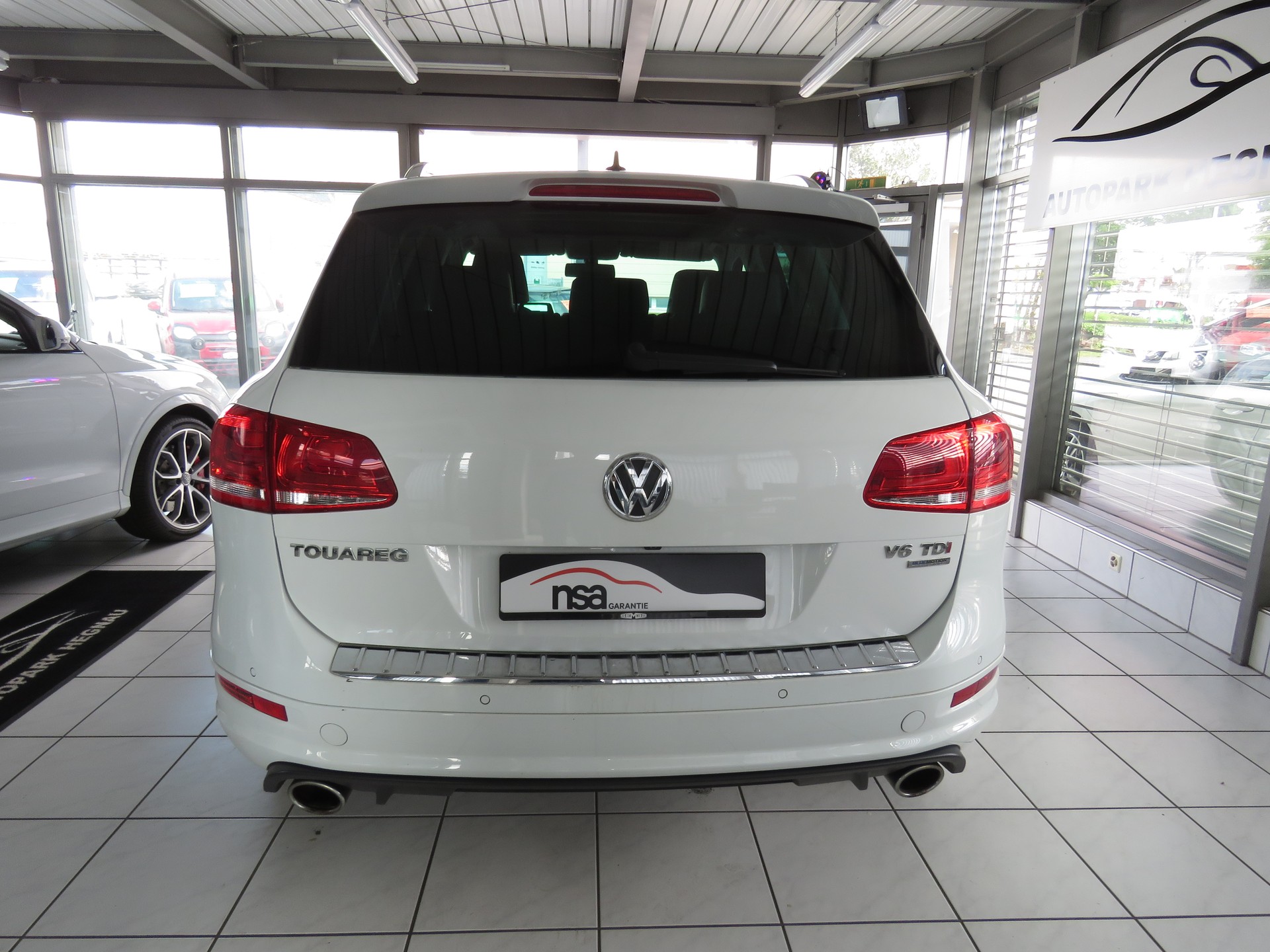 VW Touareg 3.0 TDI BMT Edition X Tiptronic (Automat)-image-4