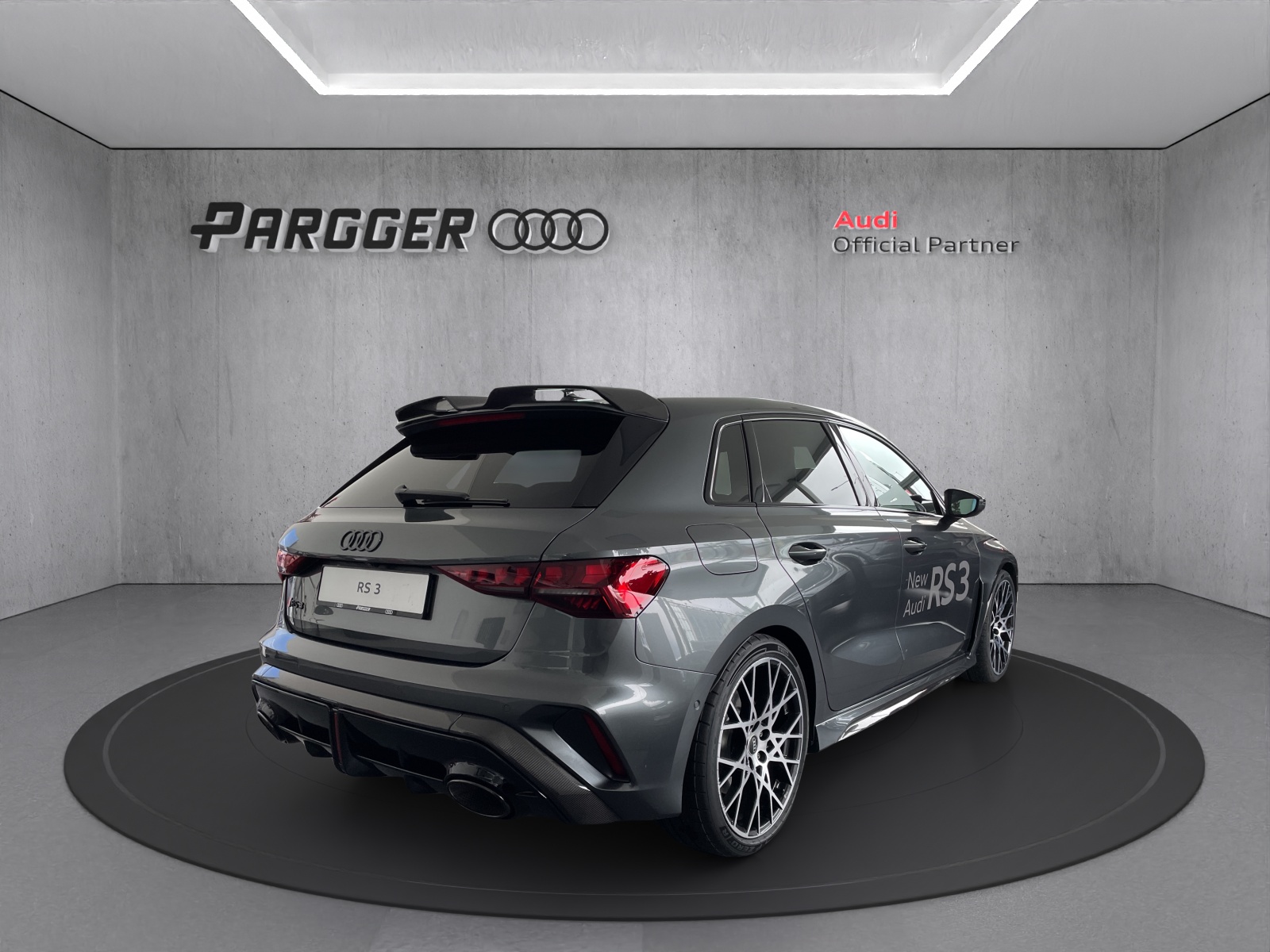 AUDI RS3 Sportback 2.5 TSI quattro S-tronic-image-5