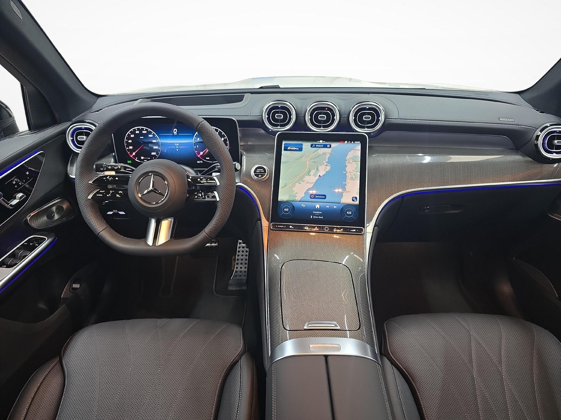MERCEDES-BENZ GLC 300 4MATIC AMG Line-image-6
