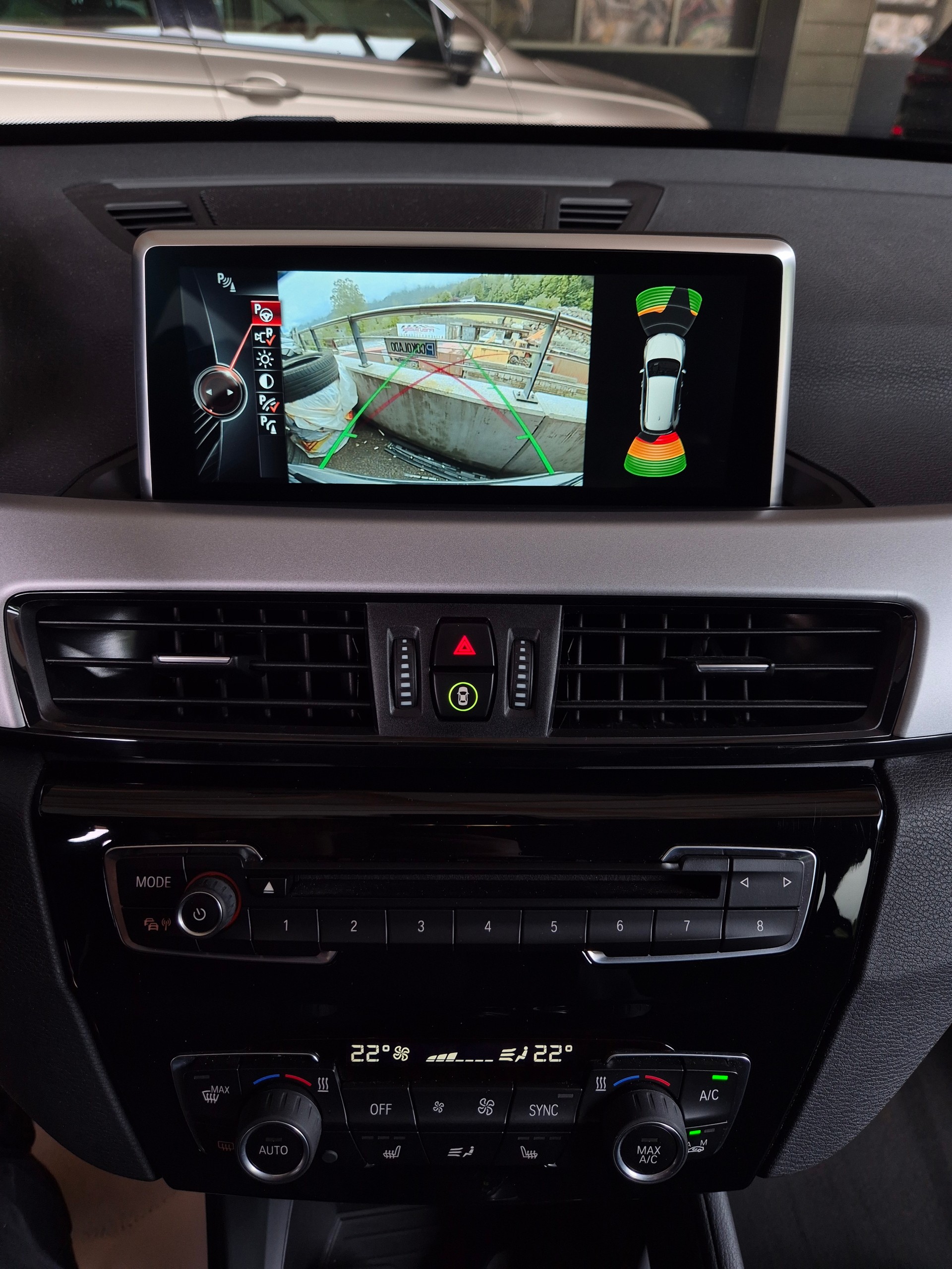 BMW X1 xDrive 20d Steptronic-image-8