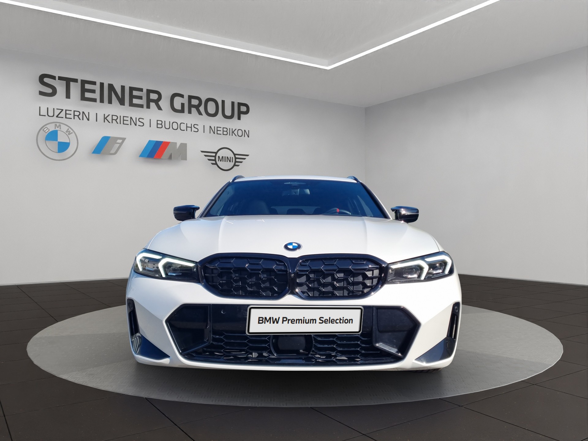 BMW M340i xDrive 48V Touring Steptronic M Sport Pro-showroom-element-1