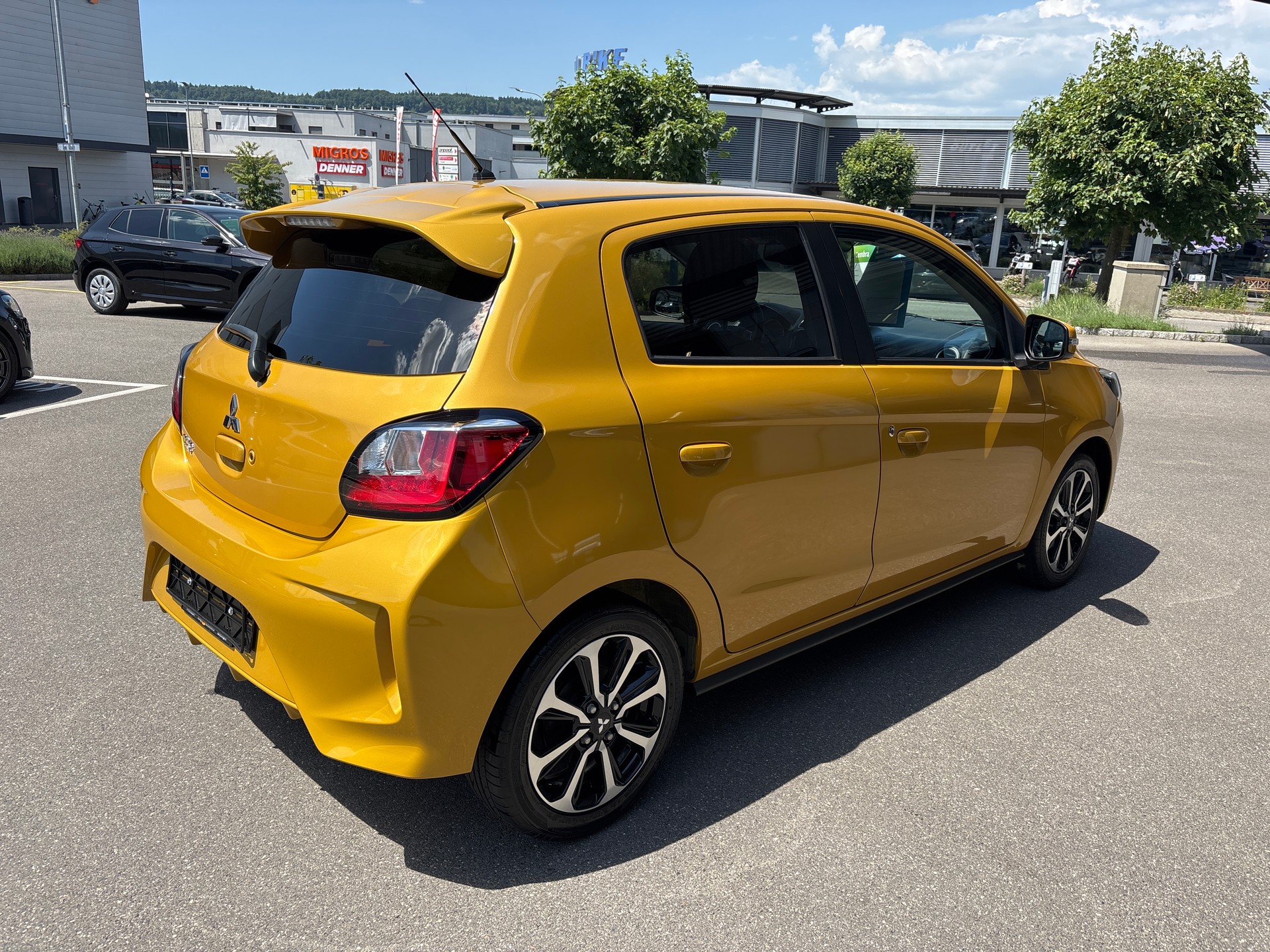 MITSUBISHI Space Star 1.2 CVT Invite-image-5