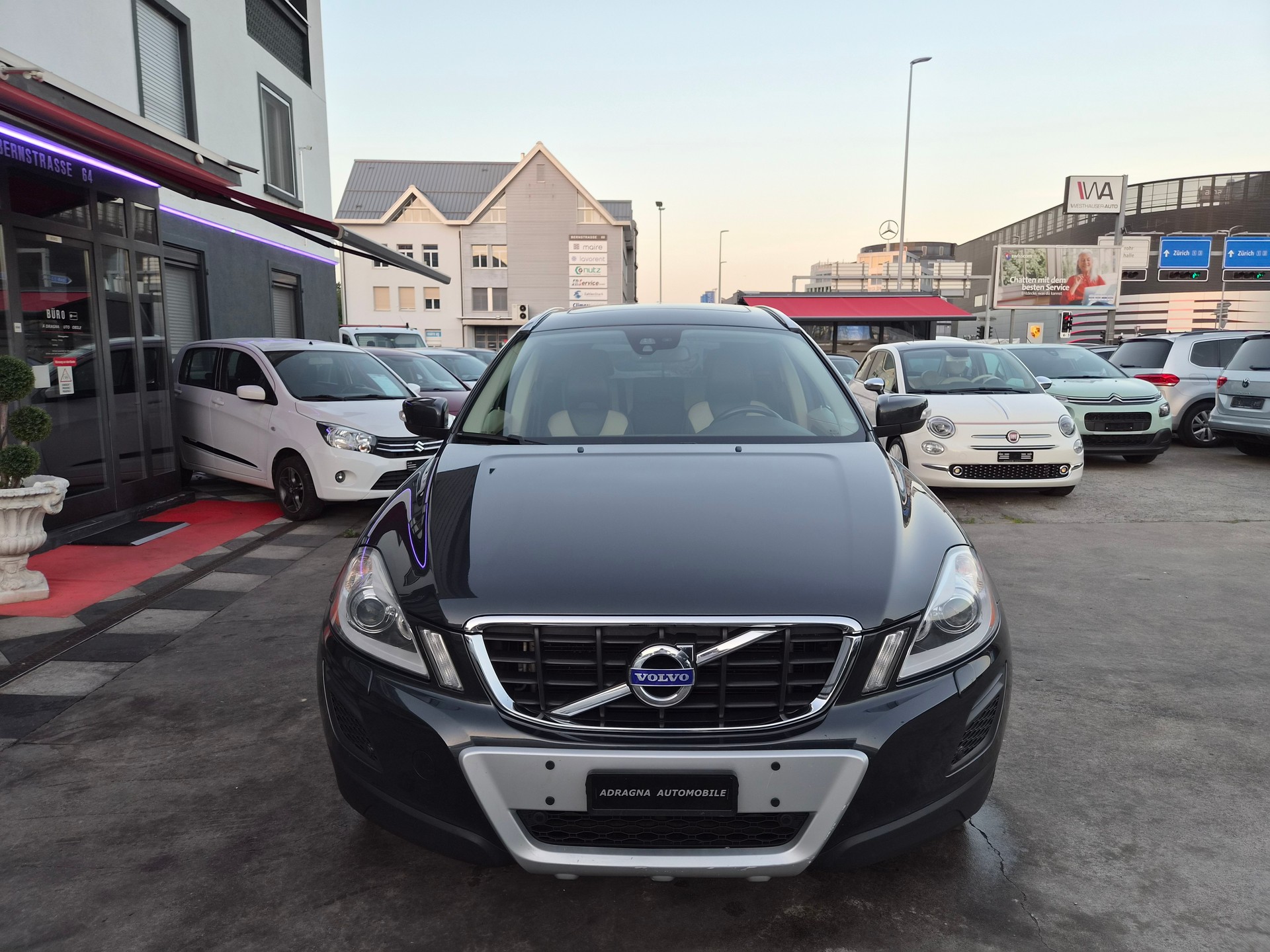 VOLVO XC60 D4 AWD Summum Geartronic-image-8