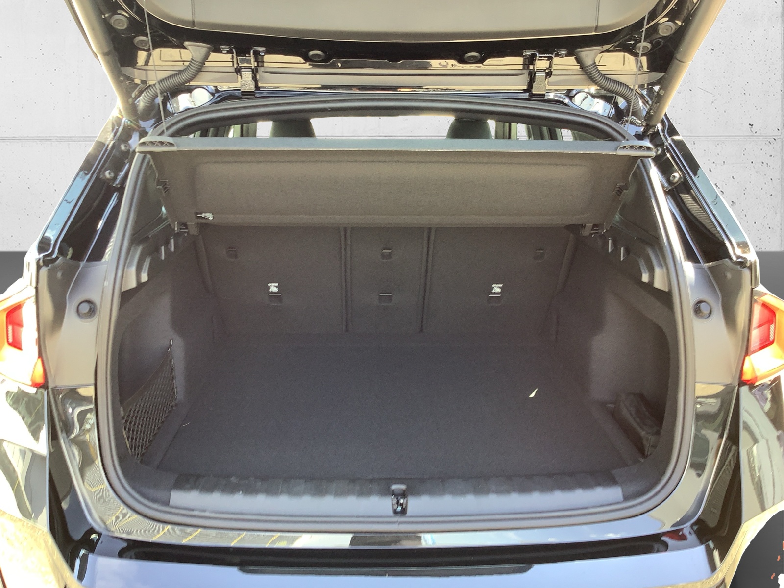 BMW X1 xDrive 20d 48V M Sport-image-8
