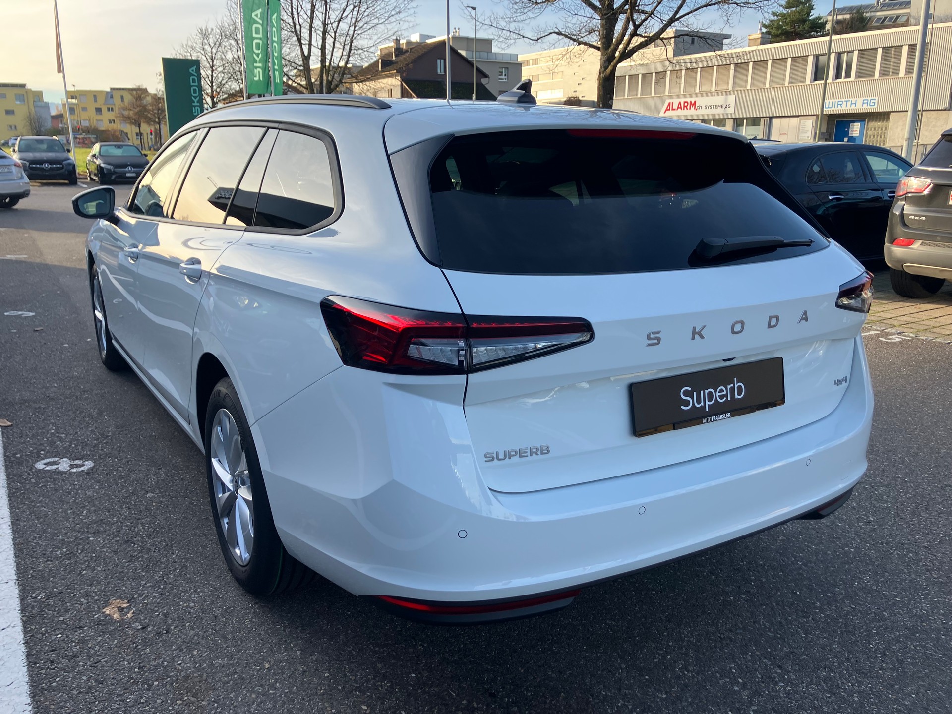 SKODA Superb Combi 2.0 TDi Selection 4x4 DSG-image-3