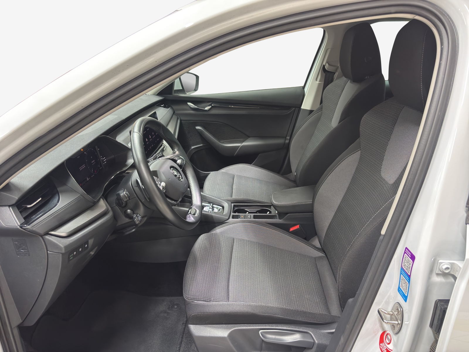 SKODA Octavia Combi 2.0 TDI DSG Ambition 4x4-image-7