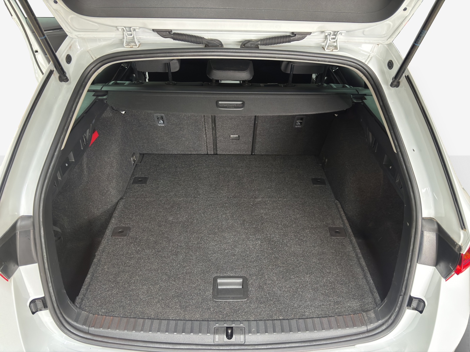 SKODA Octavia Combi 2.0 TDI DSG Ambition 4x4-image-12