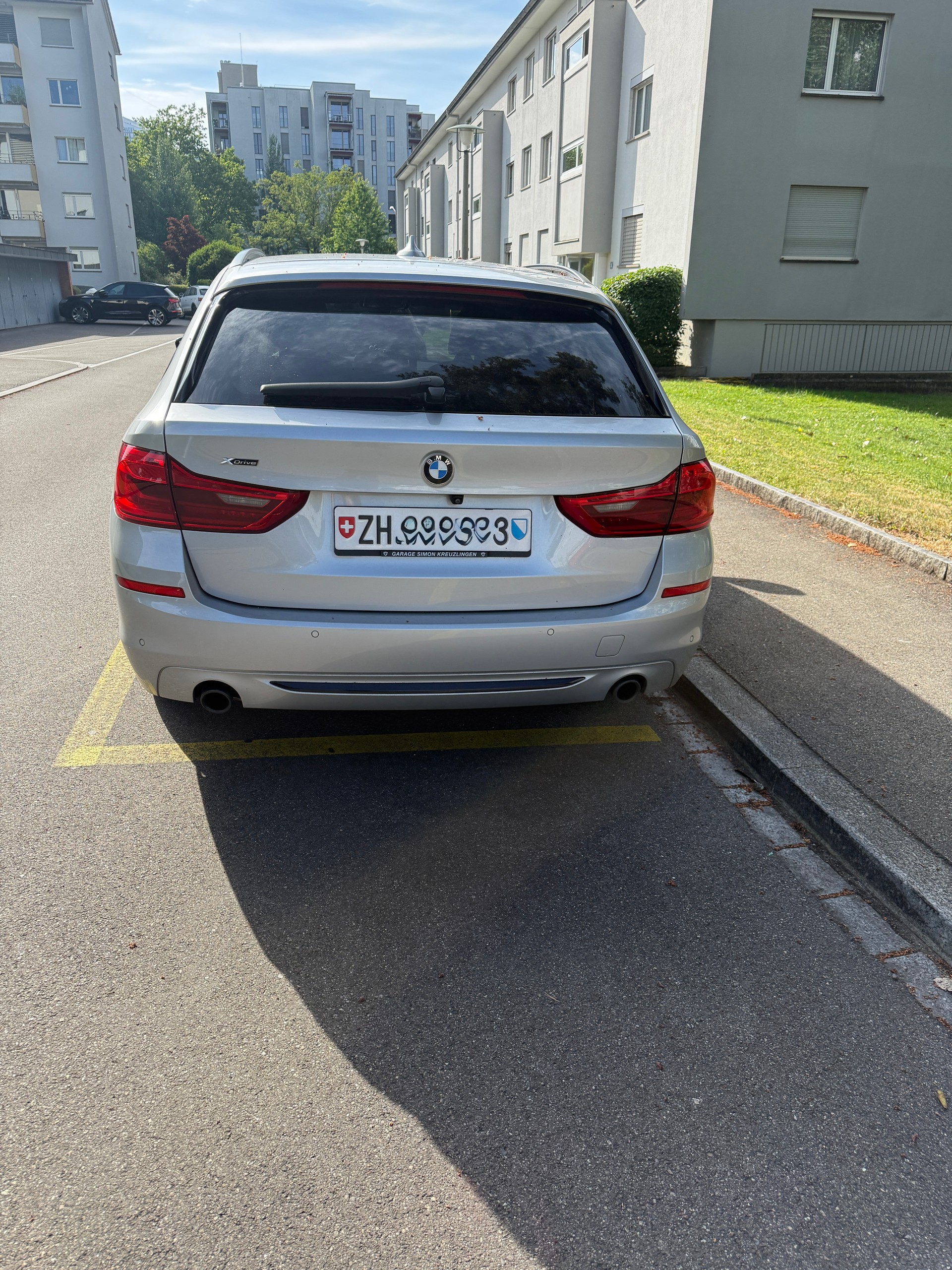 BMW 530d xDrive Touring Sport Line Steptronic-image-10