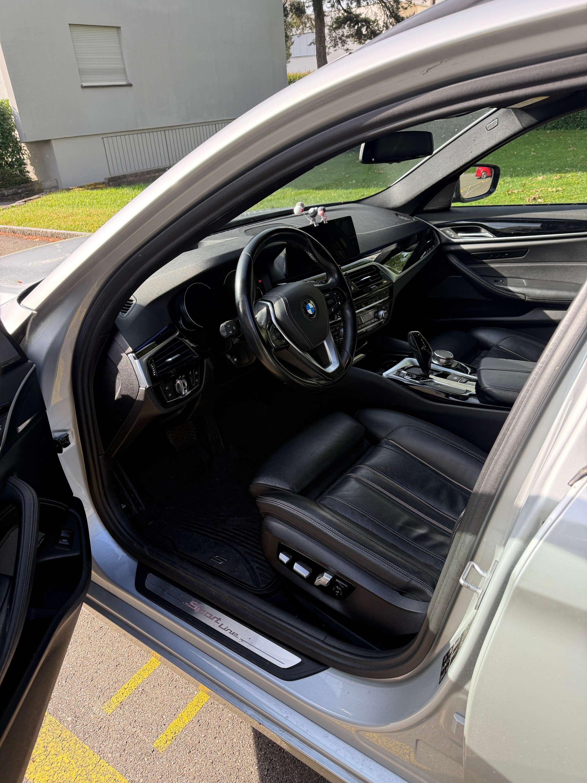 BMW 530d xDrive Touring Sport Line Steptronic-image-9