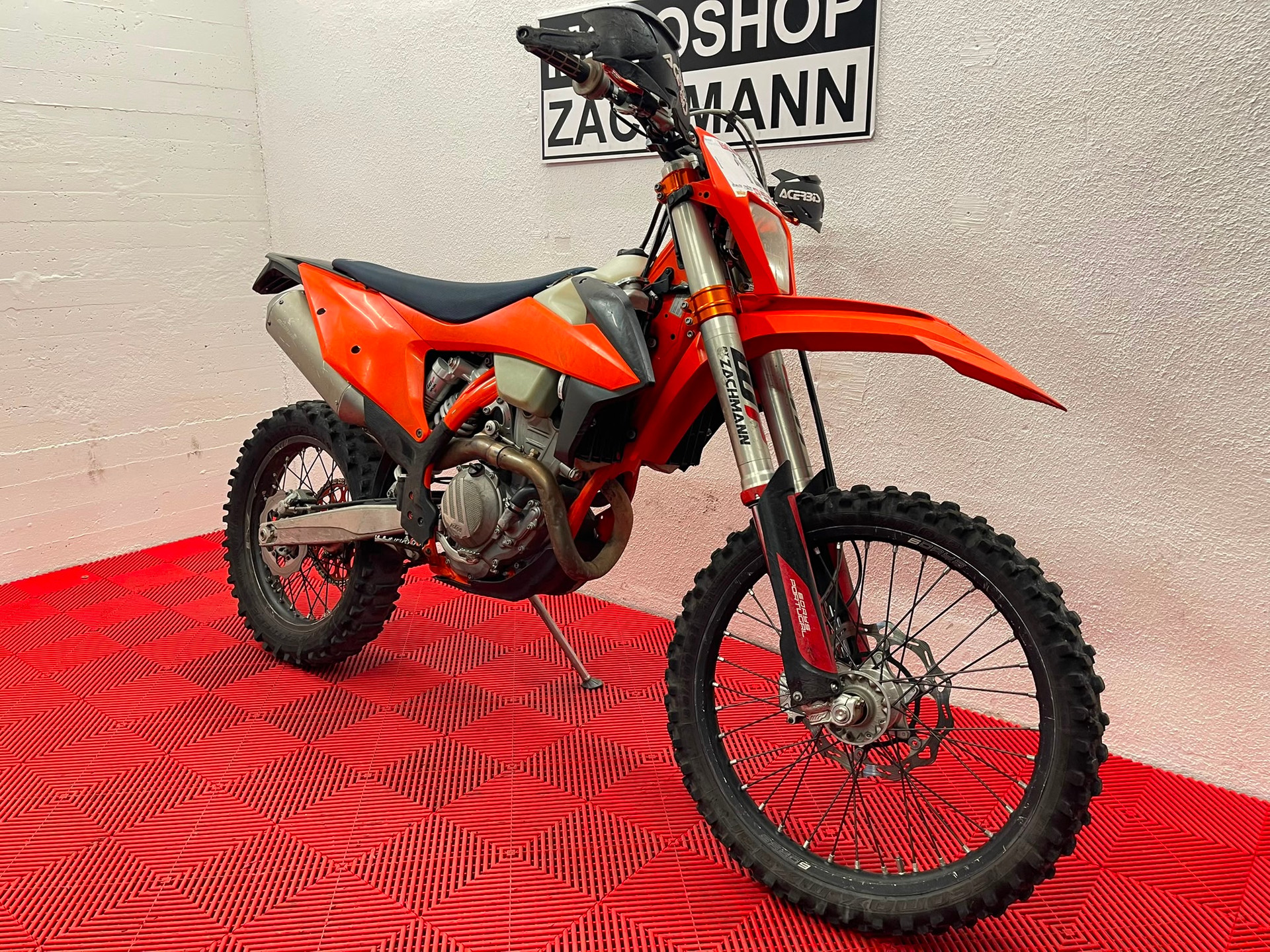 KTM 350 EXC-F 4-T Six Days-image-8