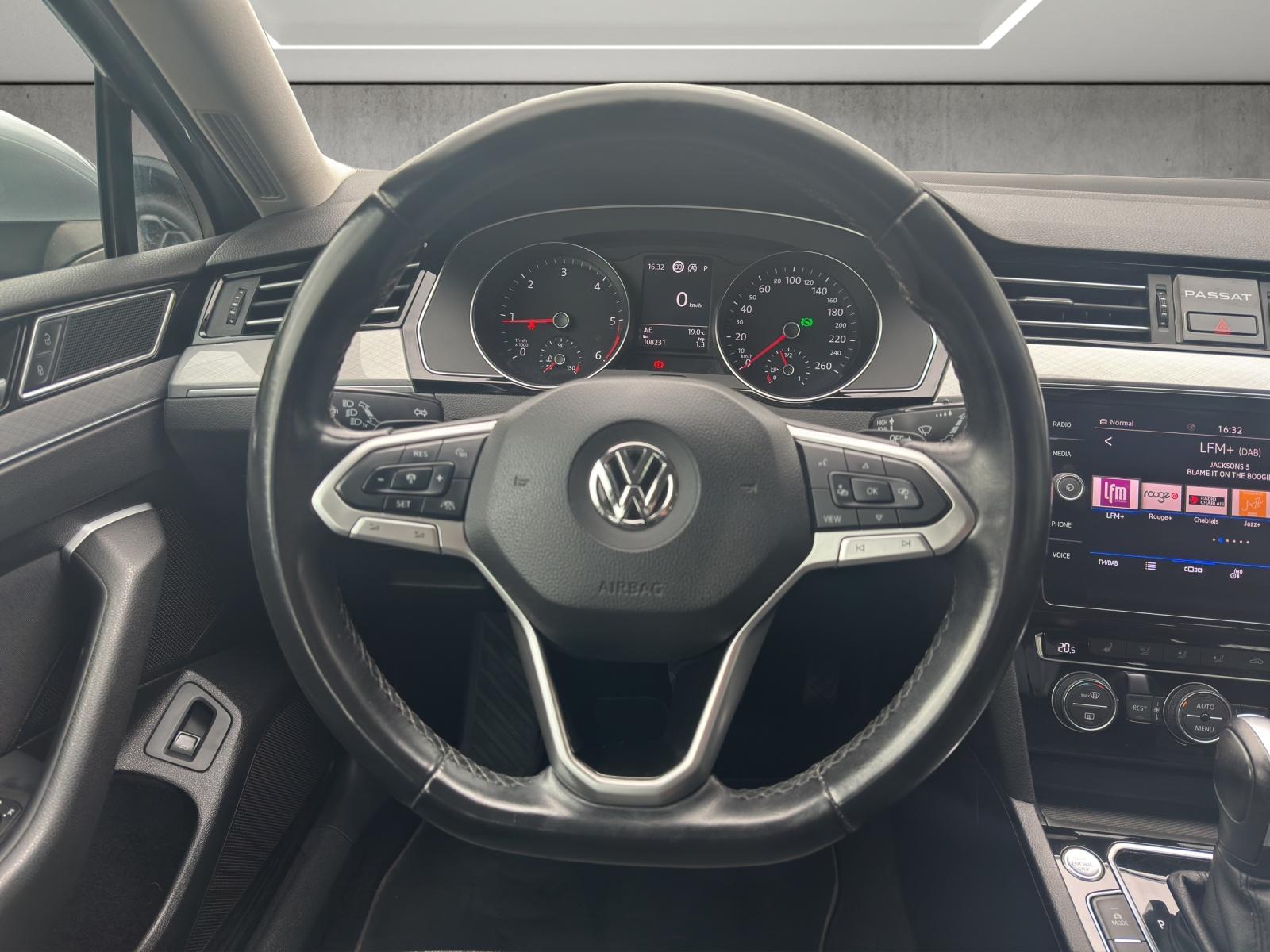 VW Passat Variant 2.0 TDI 150 Business DSG-image-10