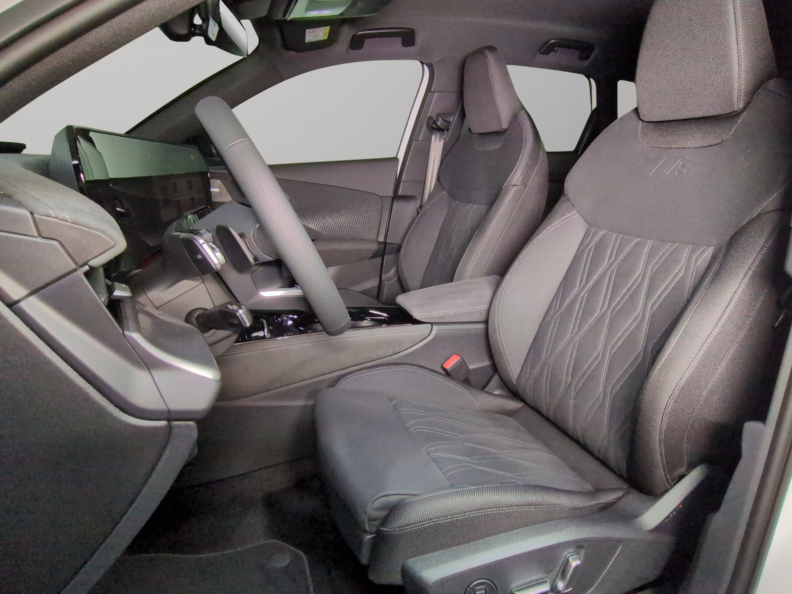 AUDI Q3 SUV TFSI quattro 195 kW S tronic-image-5