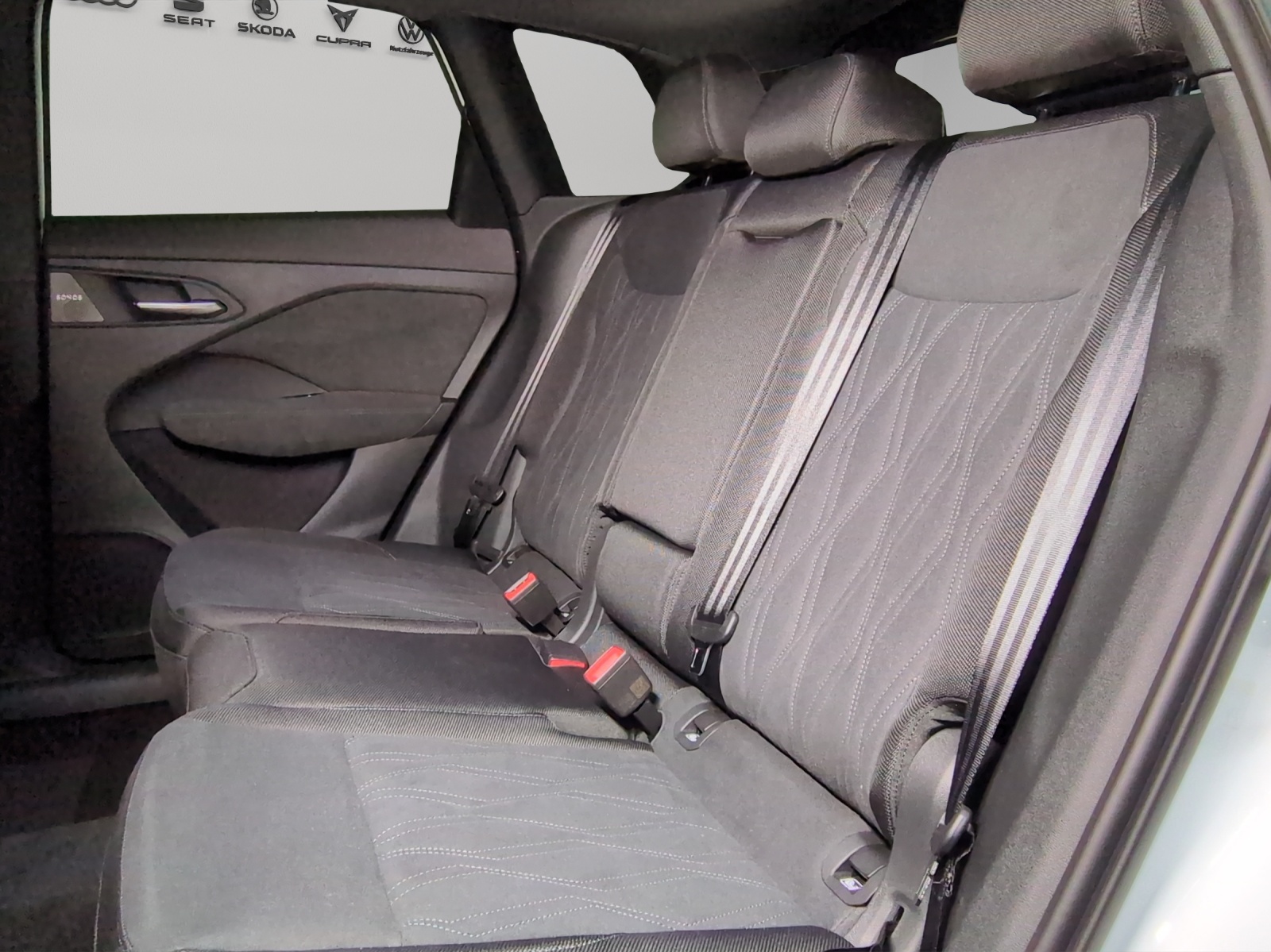 AUDI Q3 SUV TFSI quattro 195 kW S tronic-image-8