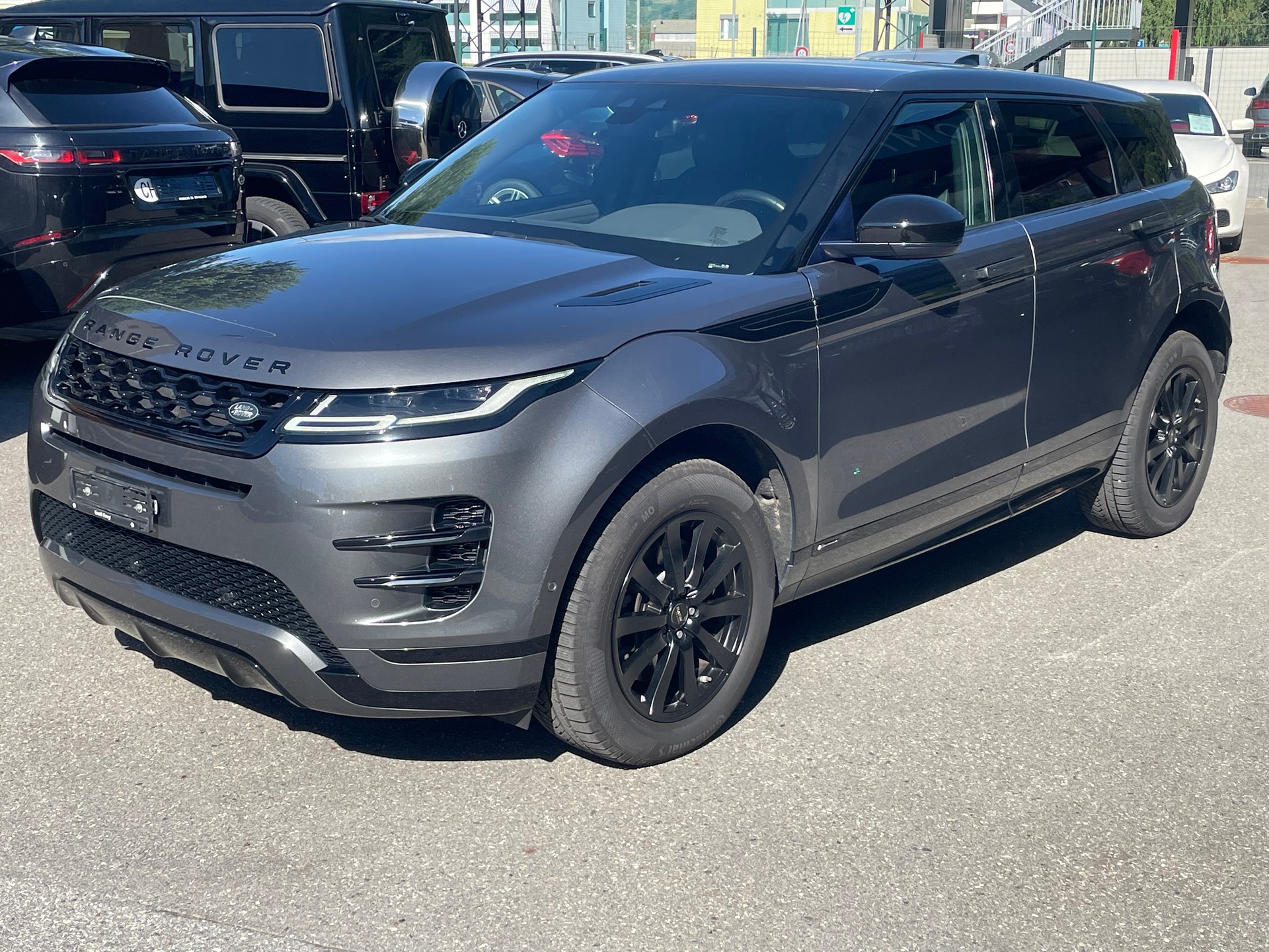 LAND ROVER Range Rover Evoque R-Dynamic D 180 SE AT9-image-1