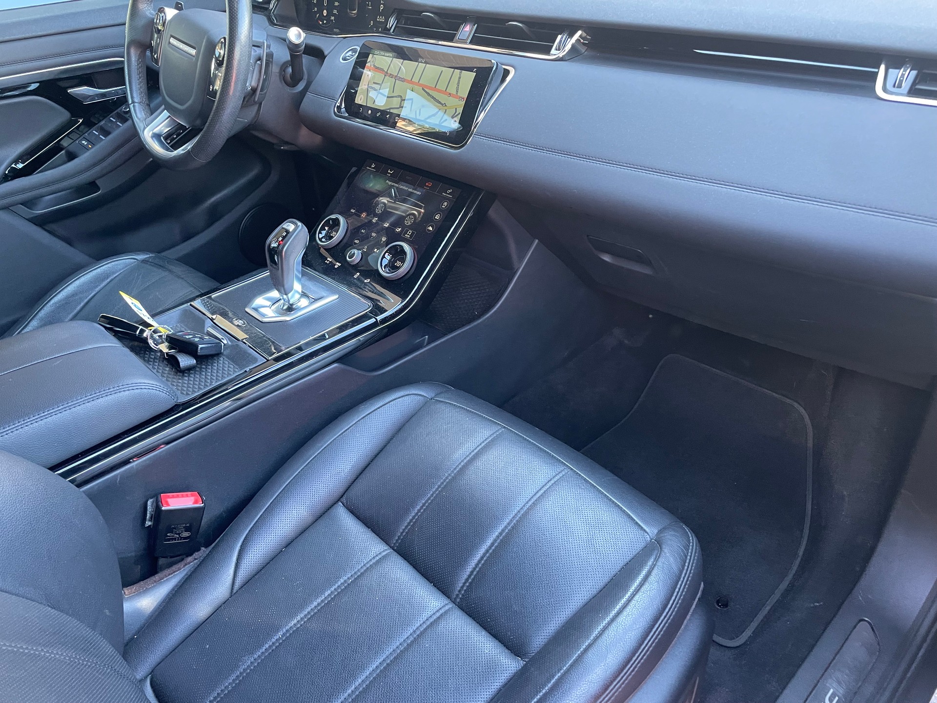 LAND ROVER Range Rover Evoque R-Dynamic D 180 SE AT9-image-12