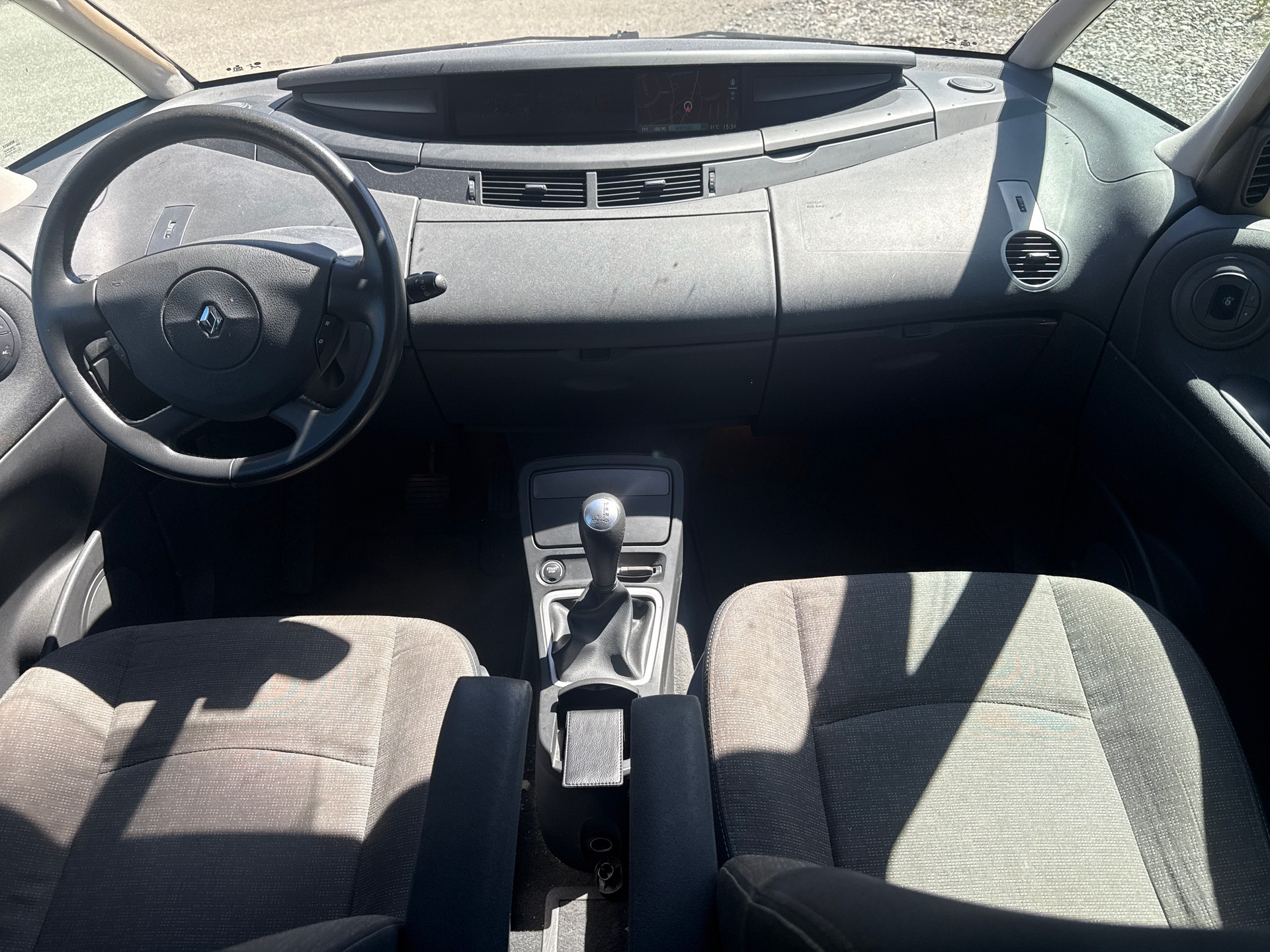RENAULT Grand Espace 2.0 dCi Dynamic Automatic-image-11