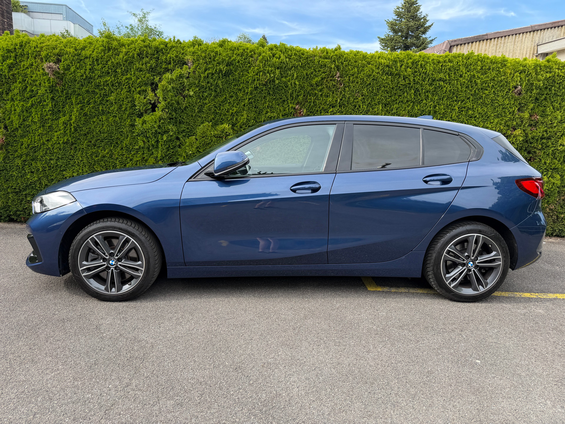 BMW 120d xDrive Steptronic Sport Line-image-1