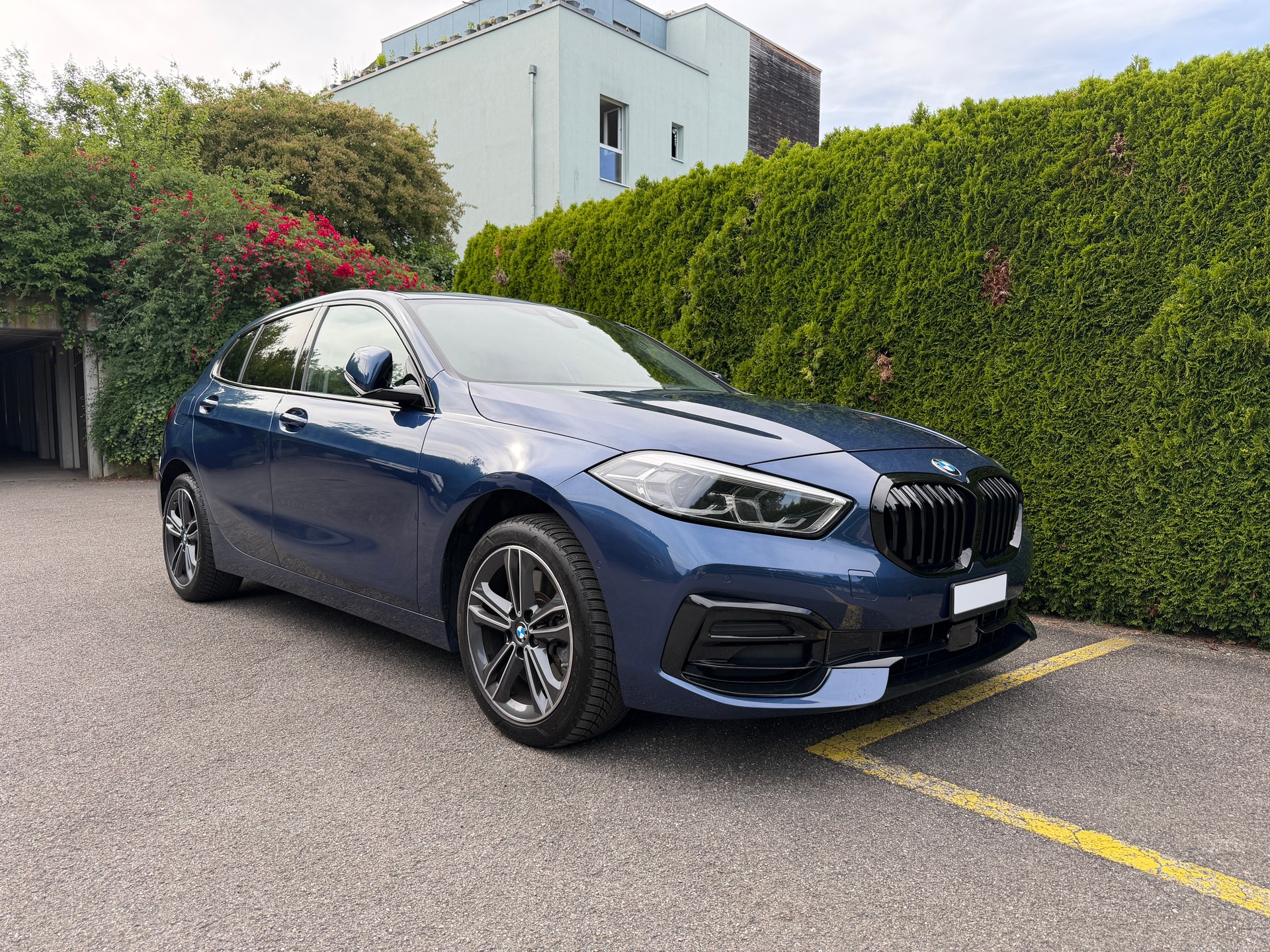 BMW 120d xDrive Steptronic Sport Line-image-6