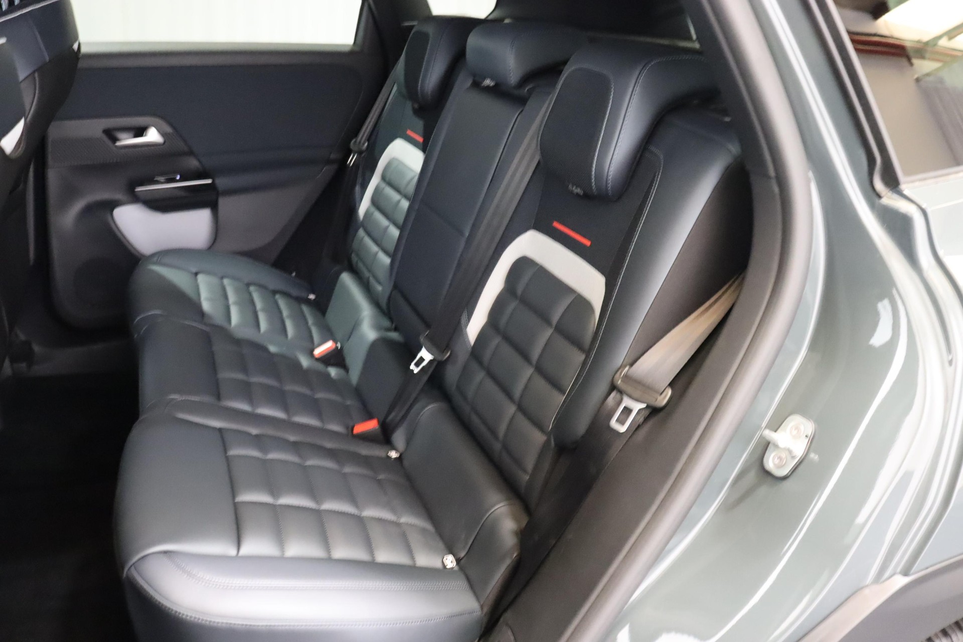 CITROEN C5 Aircross 1.2 Hybrid Max-image-4