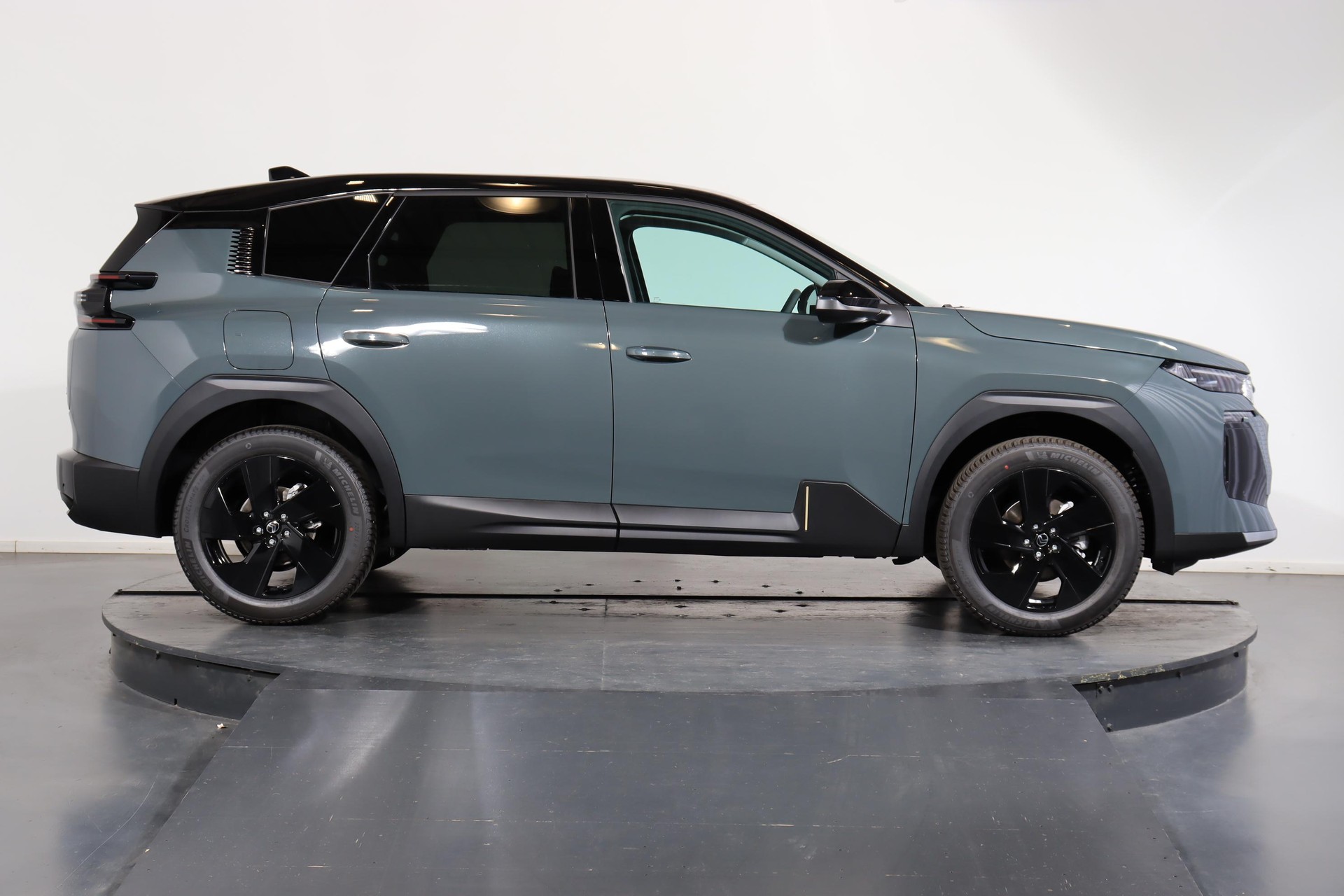 CITROEN C5 Aircross 1.2 Hybrid Max-image-1