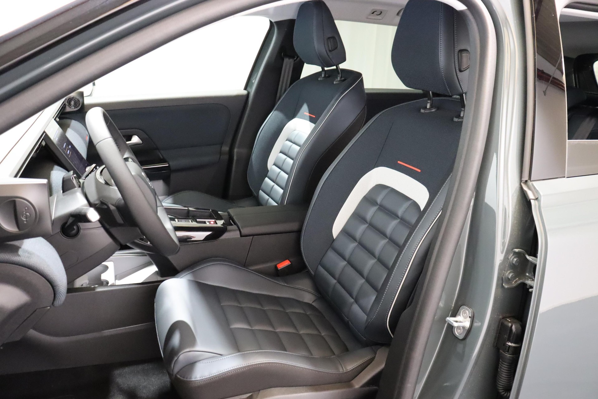 CITROEN C5 Aircross 1.2 Hybrid Max-image-3