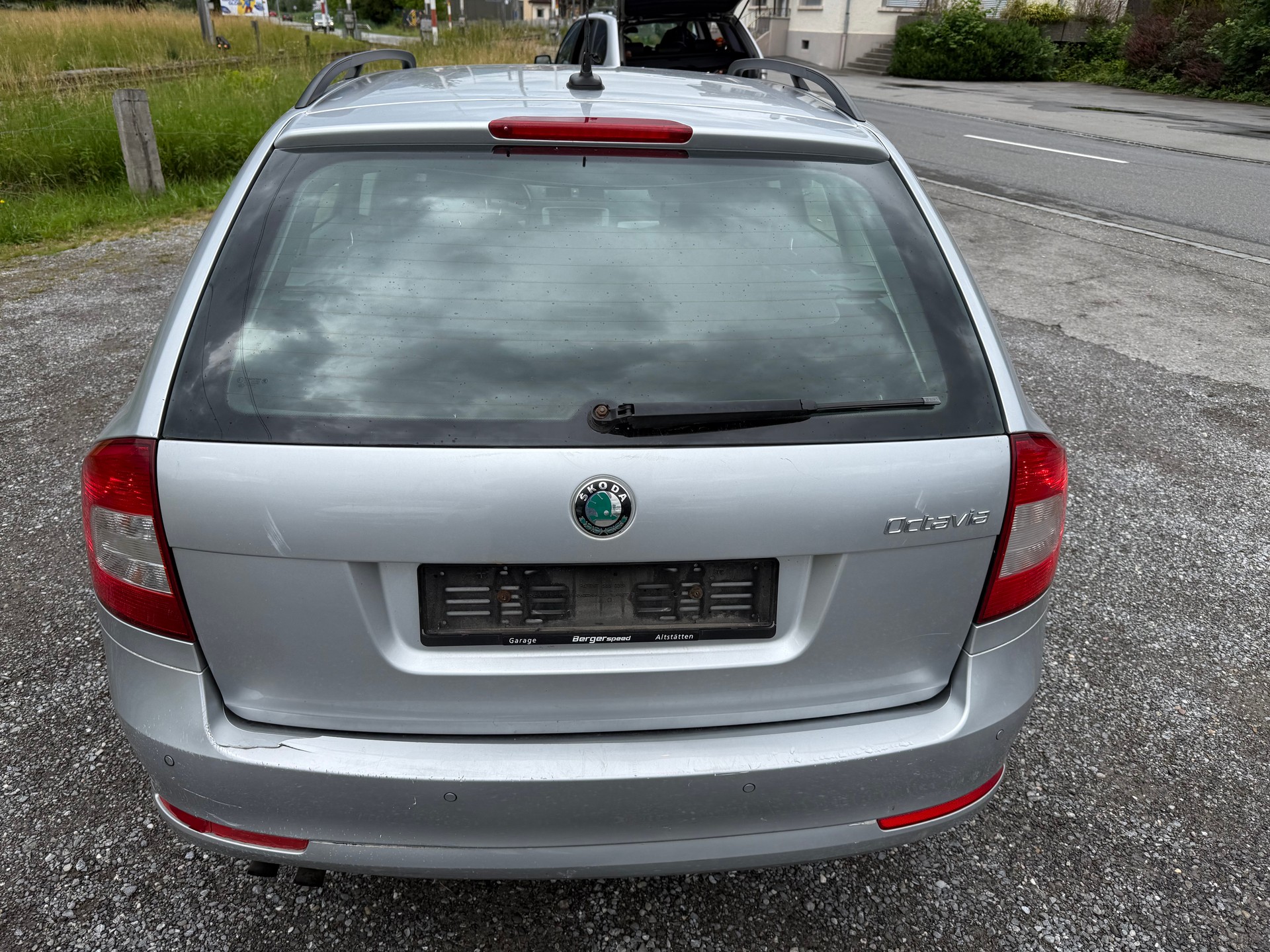 SKODA Octavia Combi 2.0 TDI Ambition 4x4 DSG-image-3