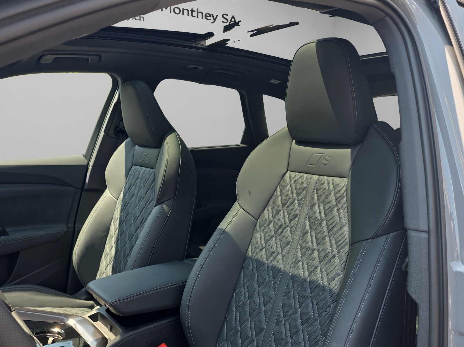 AUDI SQ5 TFSI quattro S-tronic-image-6