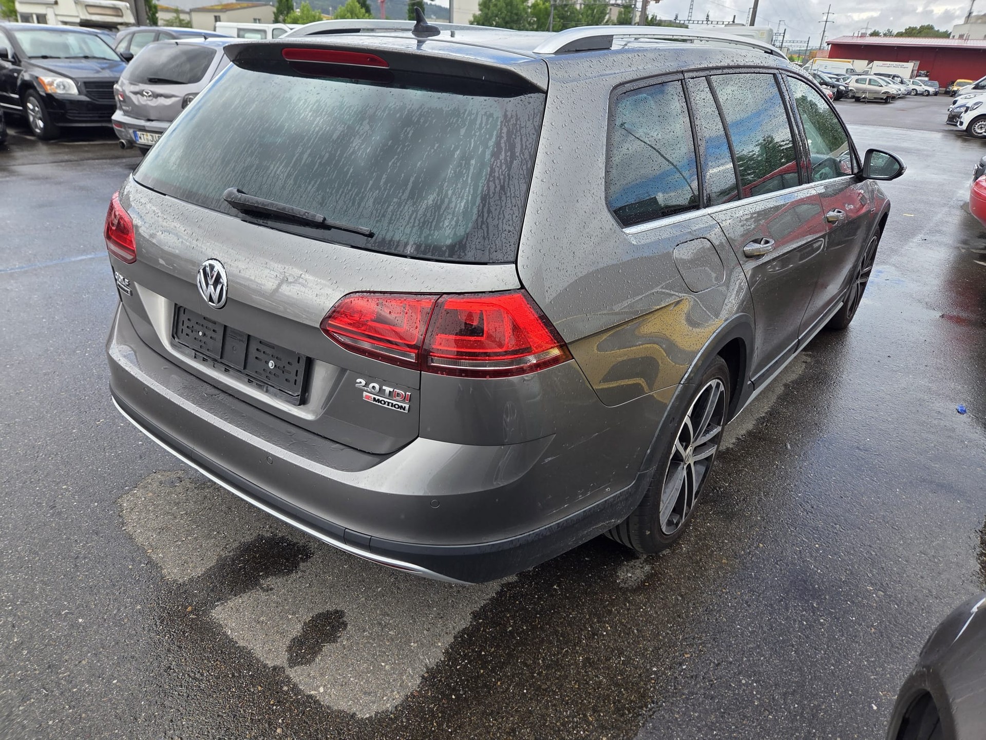 VW Golf 2.0 TDI Alltrack 4Motion-image-6