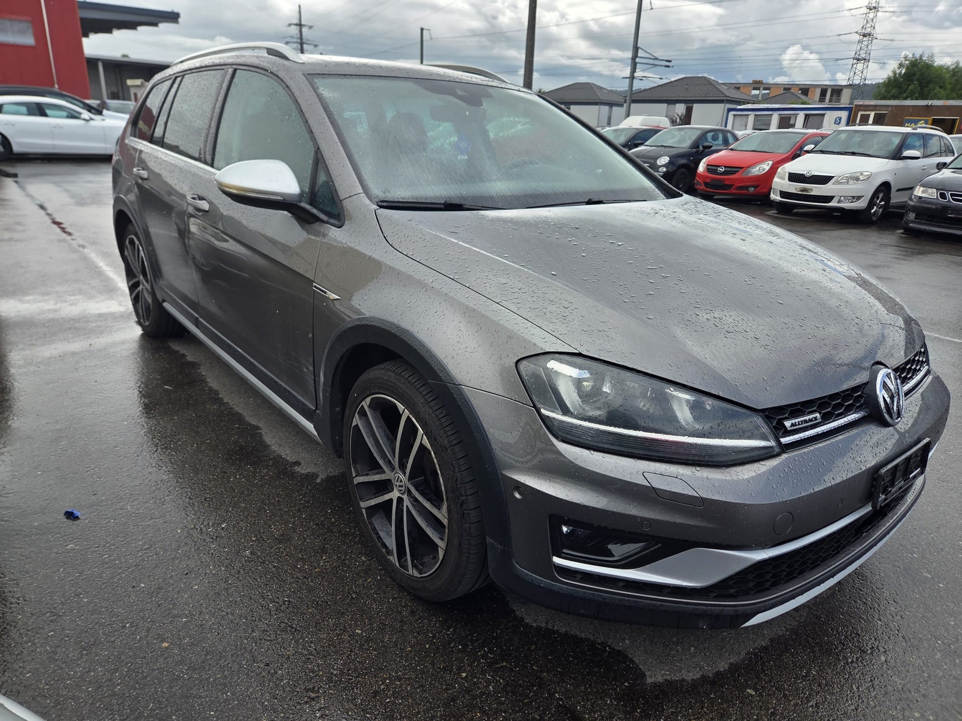 VW Golf 2.0 TDI Alltrack 4Motion-image-0