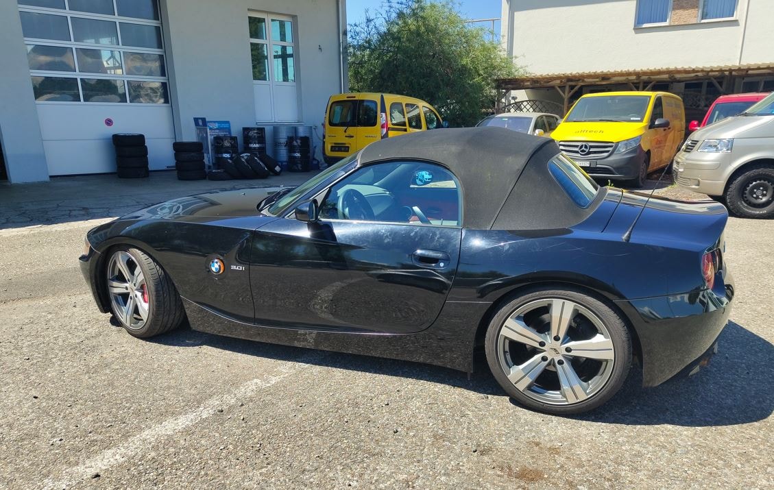 BMW Z4 3.0i Roadster-image-2