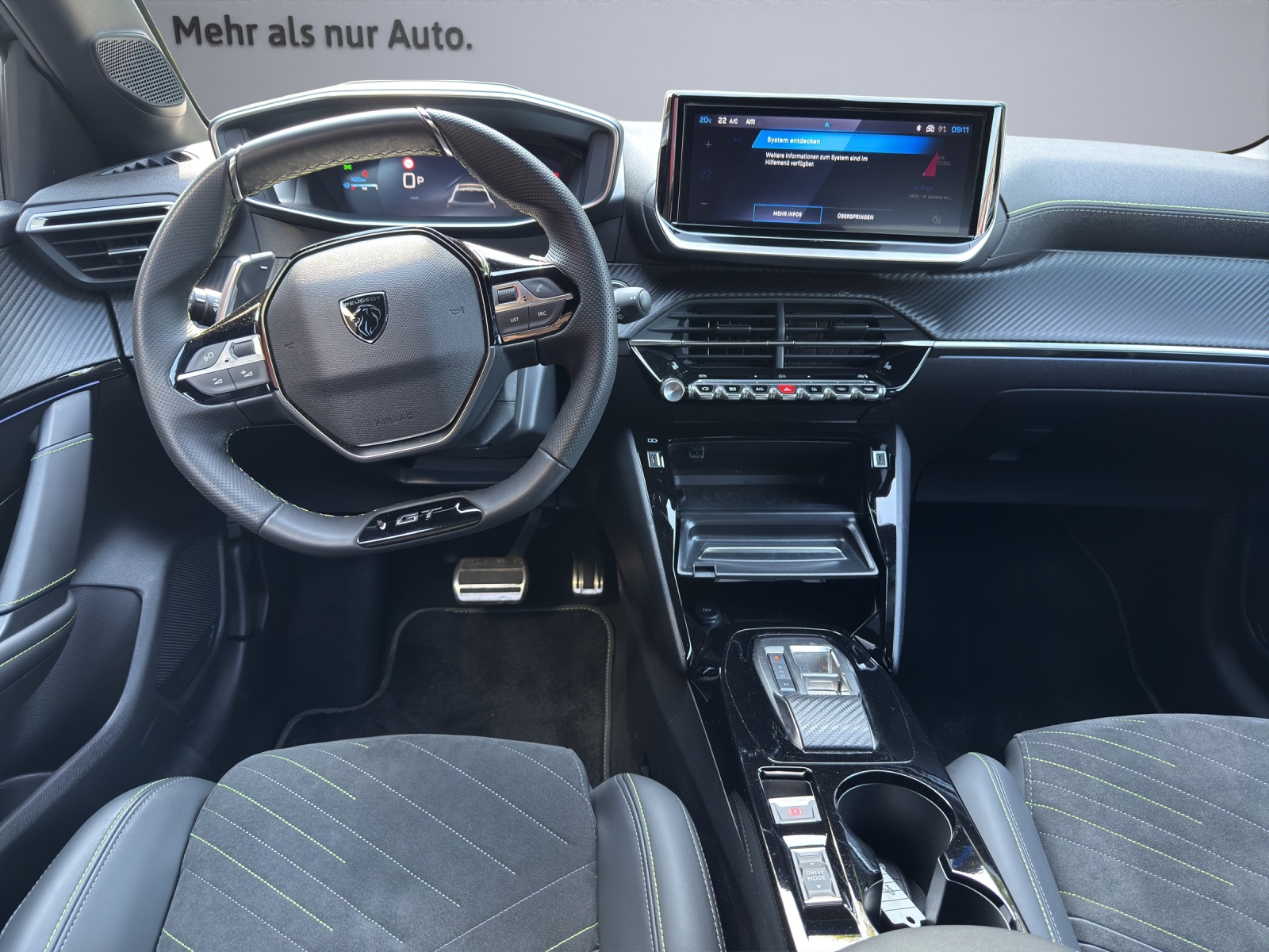 PEUGEOT 208 1.2 Hybrid GT-image-6