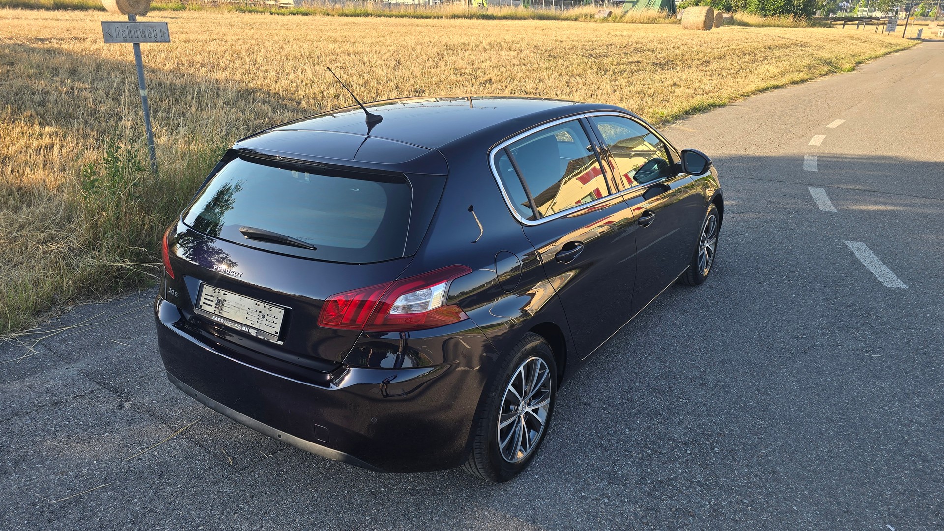 PEUGEOT 308 1.2 THP Allure, Zahnriemen neu-image-9