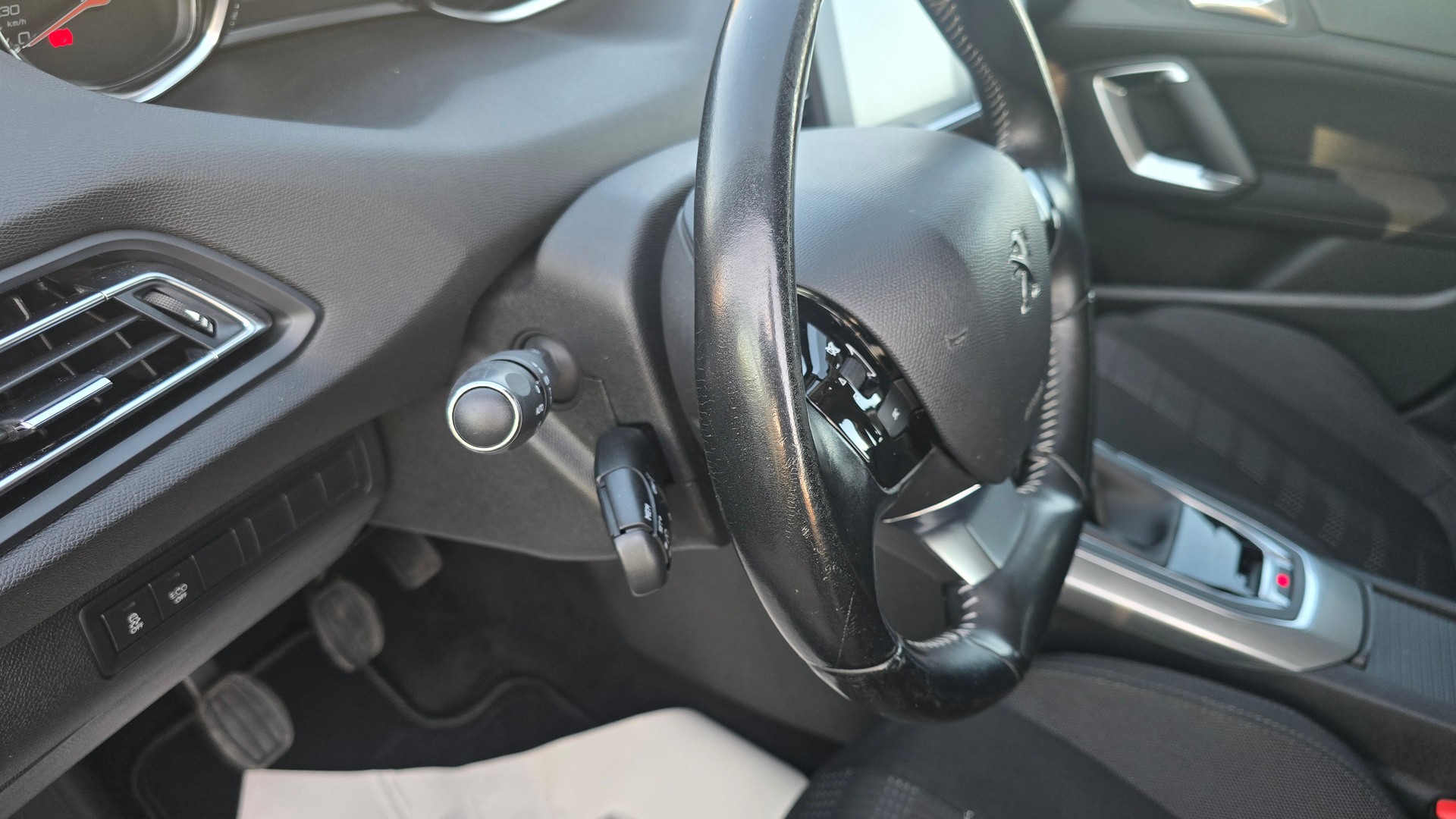 PEUGEOT 308 1.2 THP Allure, Zahnriemen neu-image-7