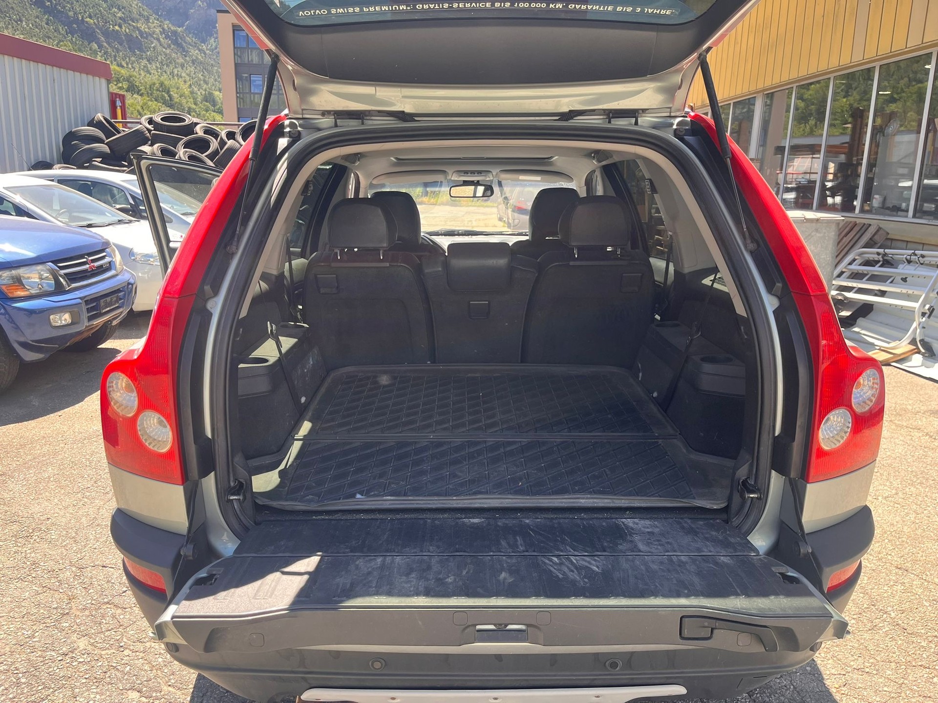 VOLVO XC90 2.5T AWD Geartronic-image-8