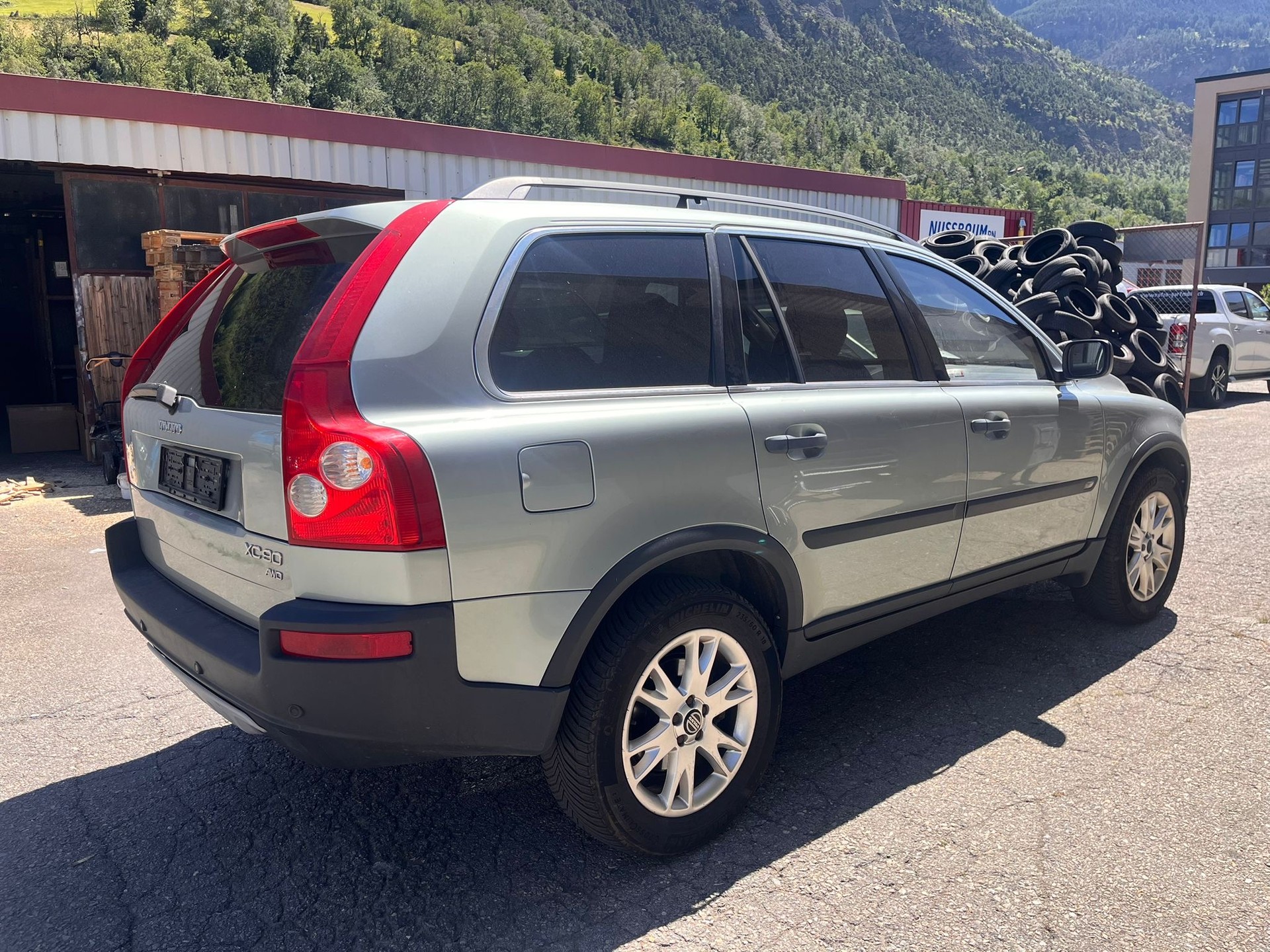 VOLVO XC90 2.5T AWD Geartronic-image-3