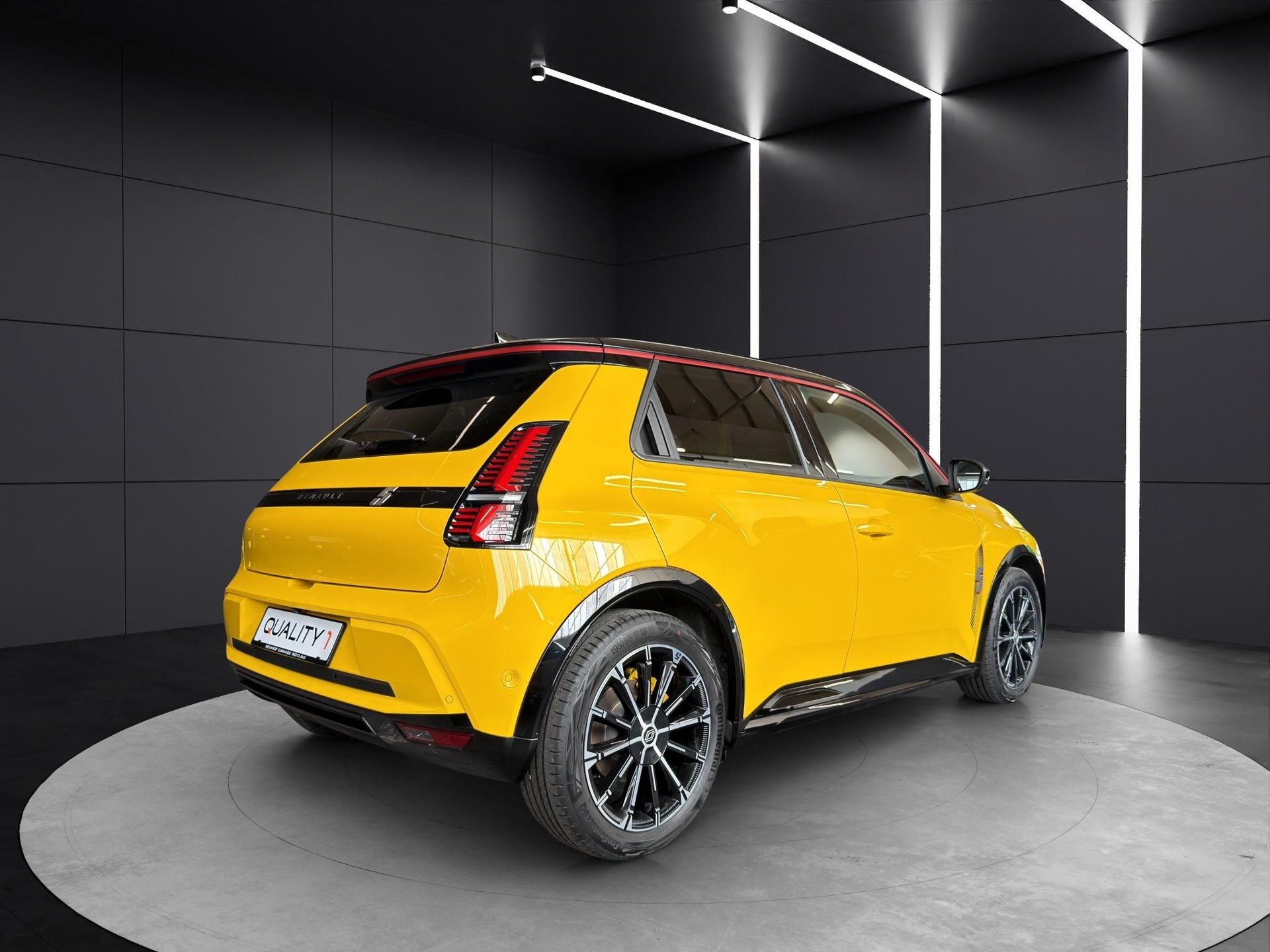 RENAULT R5 E-Tech Urban Range iconic five-image-4