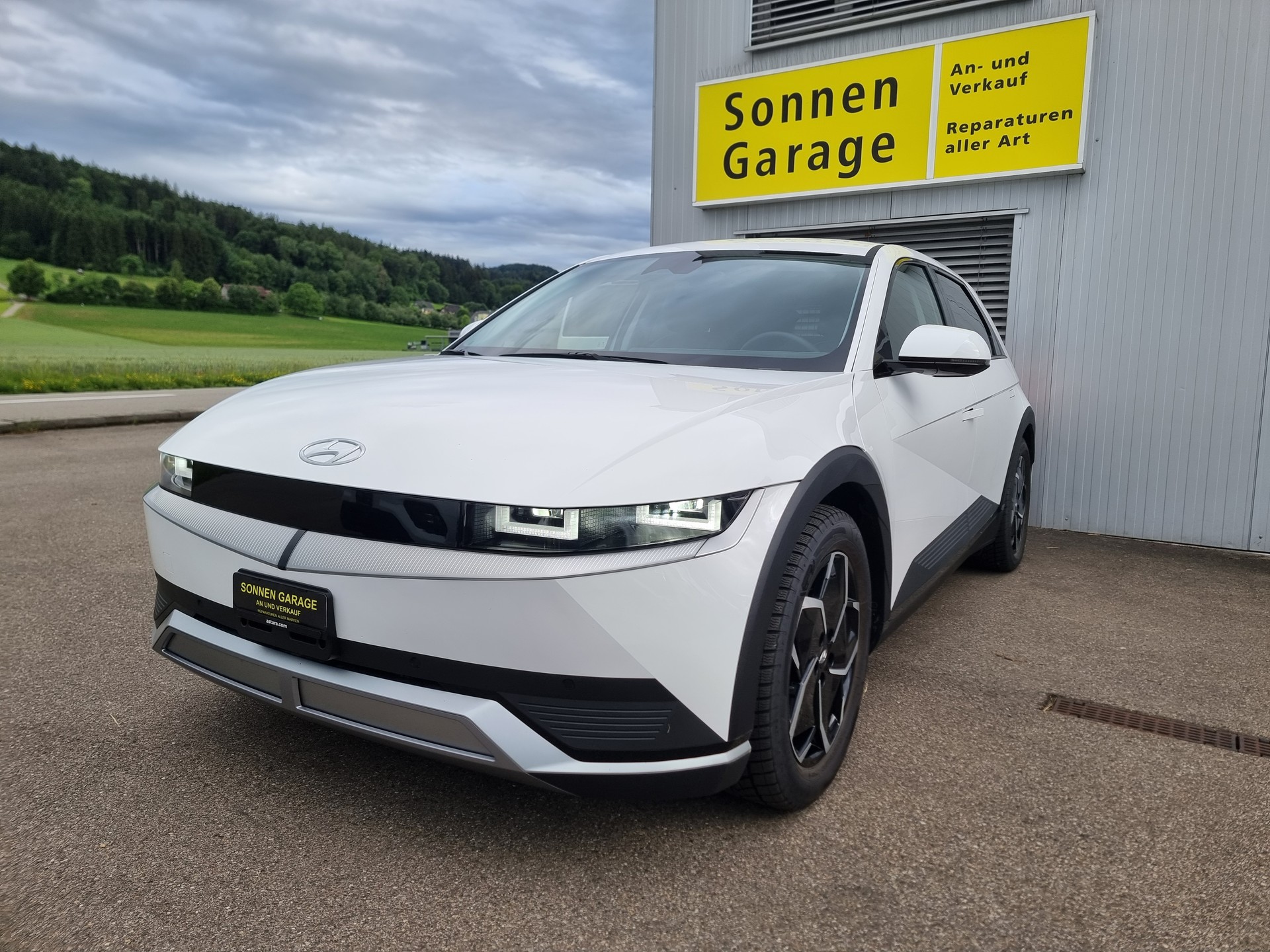 HYUNDAI Ioniq 5 77kWh Amplia 2WD-image-3