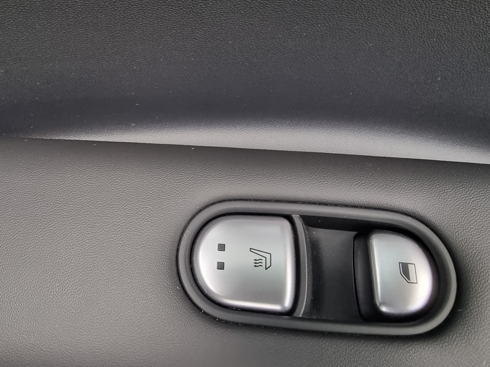 HYUNDAI Ioniq 5 77kWh Amplia 2WD-image-8