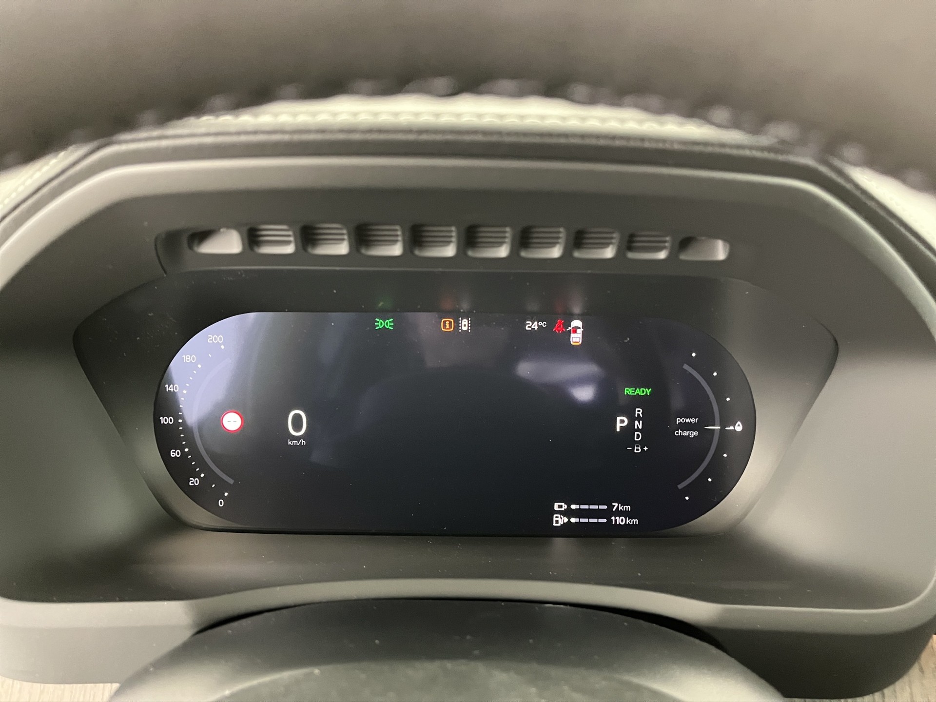 VOLVO XC90 2.0 T8 TE Ultra Dark eAWD-image-15