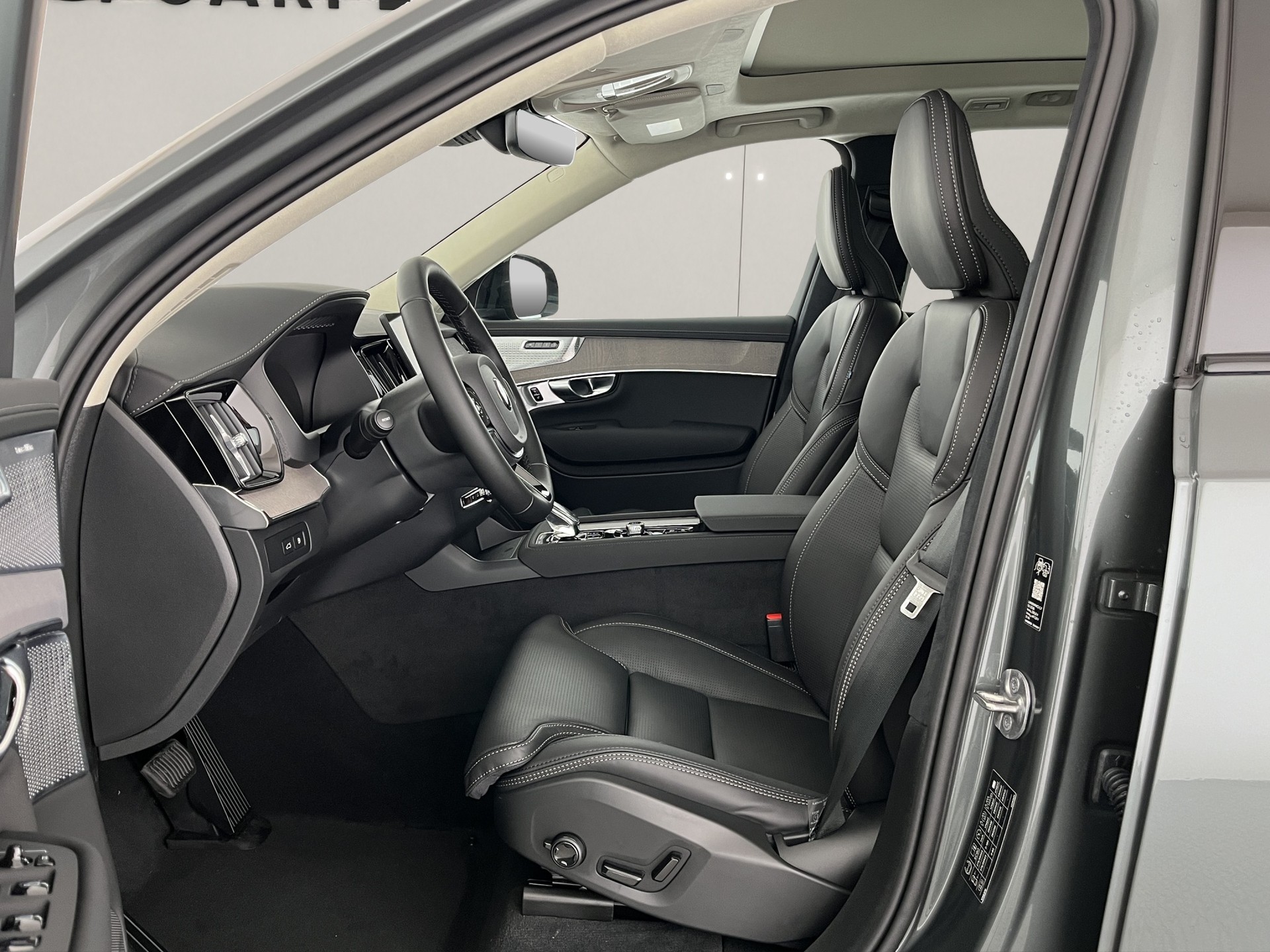 VOLVO XC90 2.0 T8 TE Ultra Dark eAWD-image-8