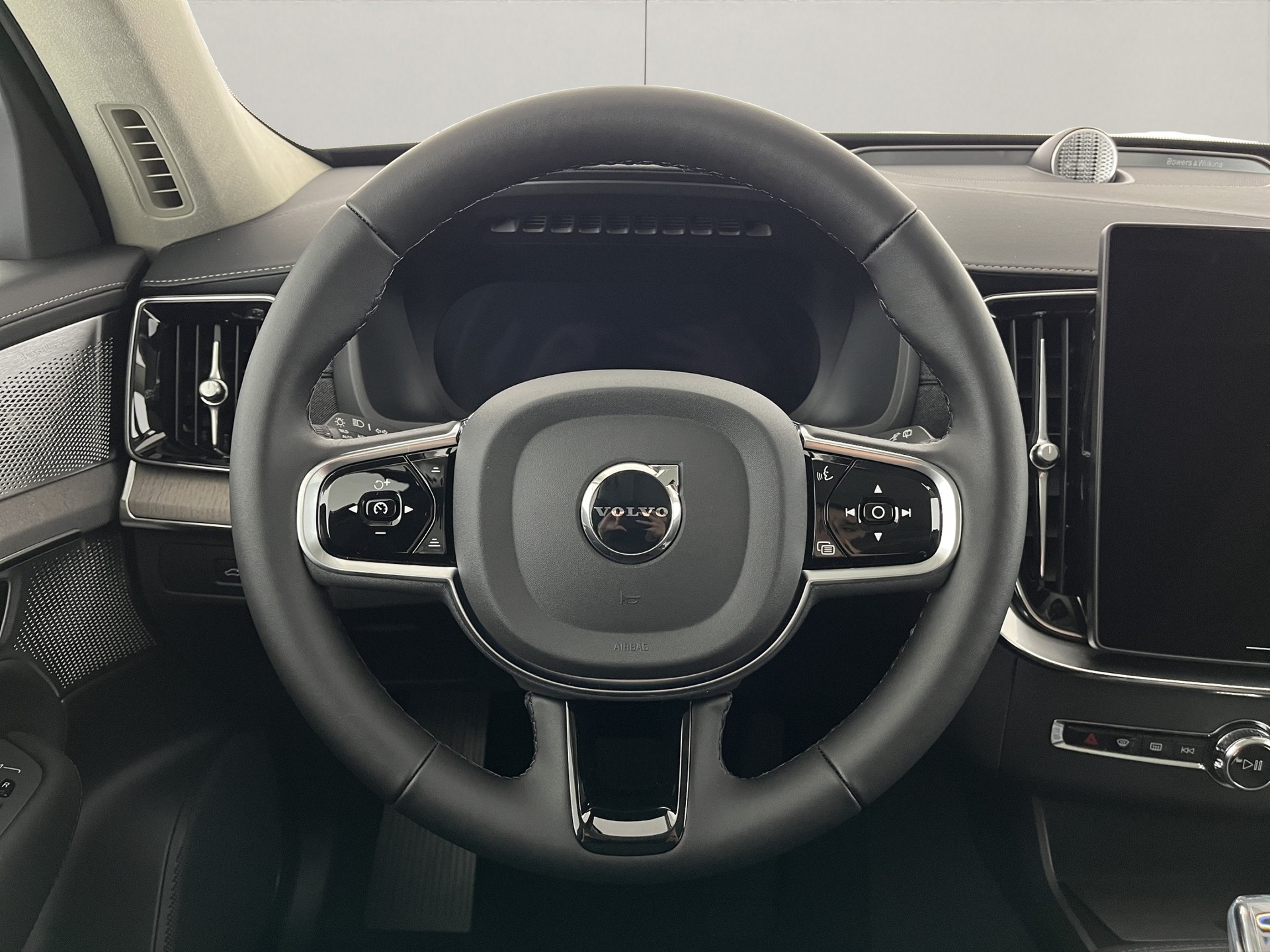 VOLVO XC90 2.0 T8 TE Ultra Dark eAWD-image-10