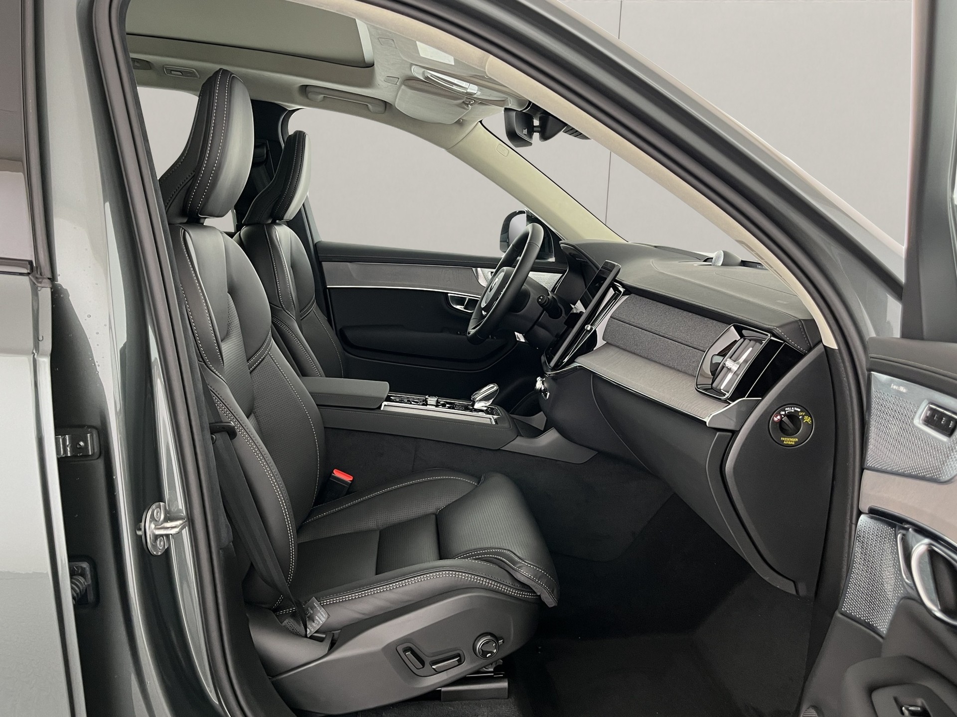 VOLVO XC90 2.0 T8 TE Ultra Dark eAWD-image-12