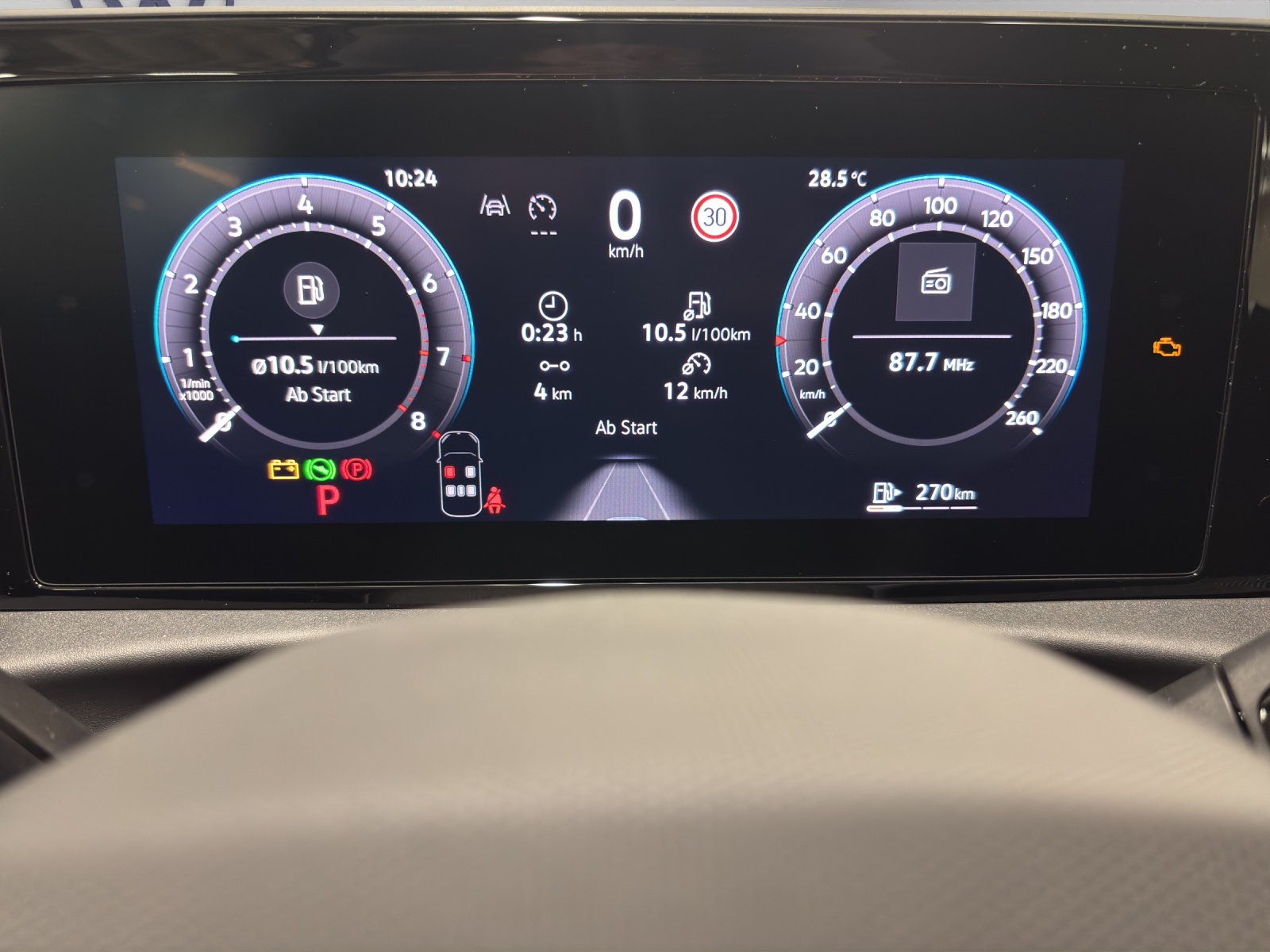 VW T-Roc 1.5 eTSI mHEV Trend DSG-image-16