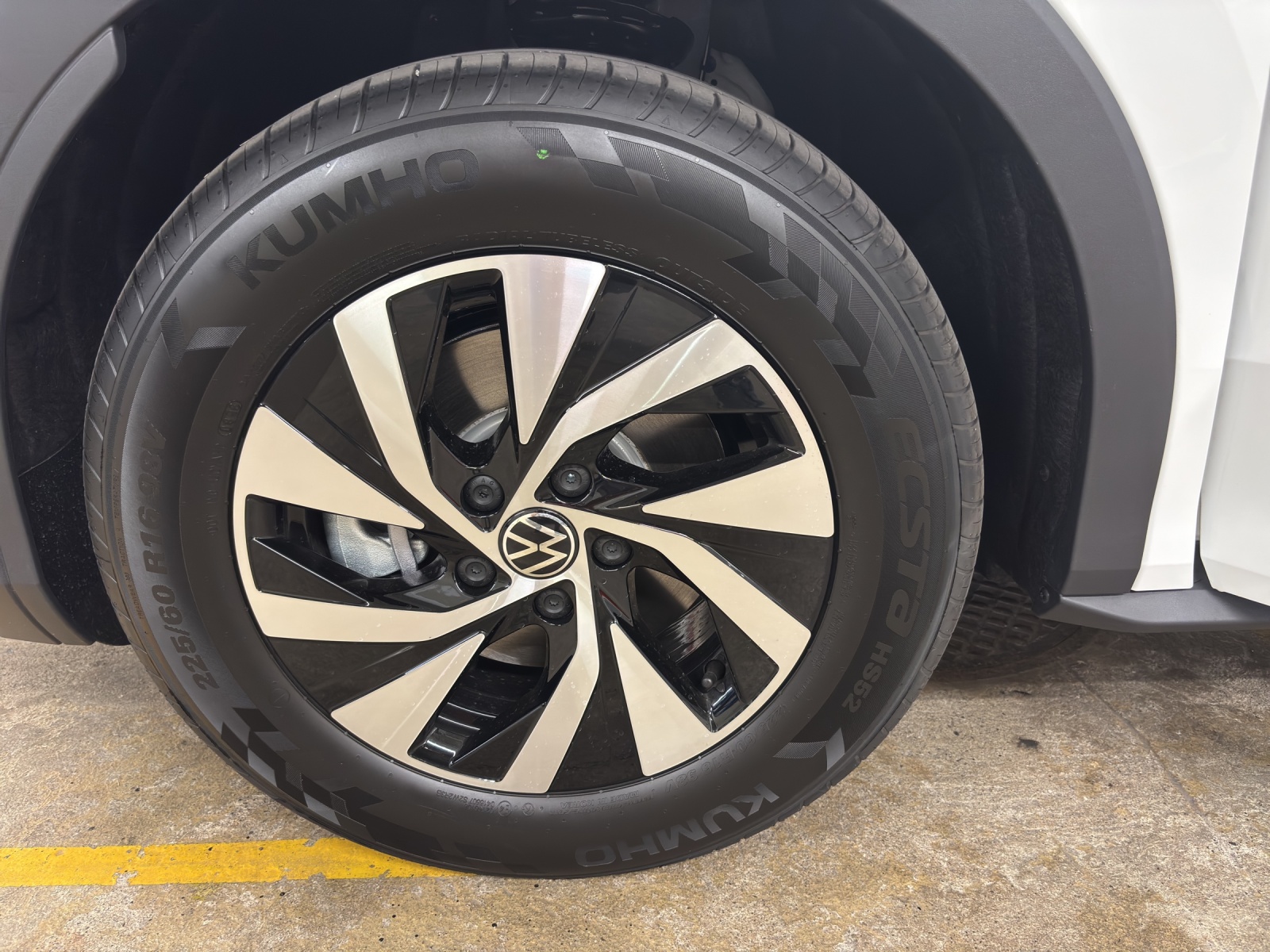 VW T-Roc 1.5 eTSI mHEV Trend DSG-image-17