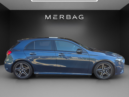 MERCEDES-BENZ A 220 AMG Line 4Matic-image-2