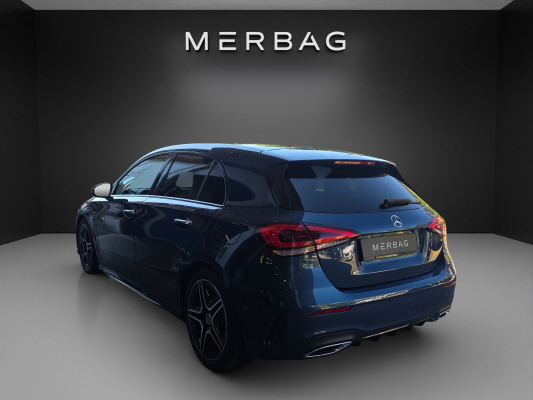 MERCEDES-BENZ A 220 AMG Line 4Matic-image-3